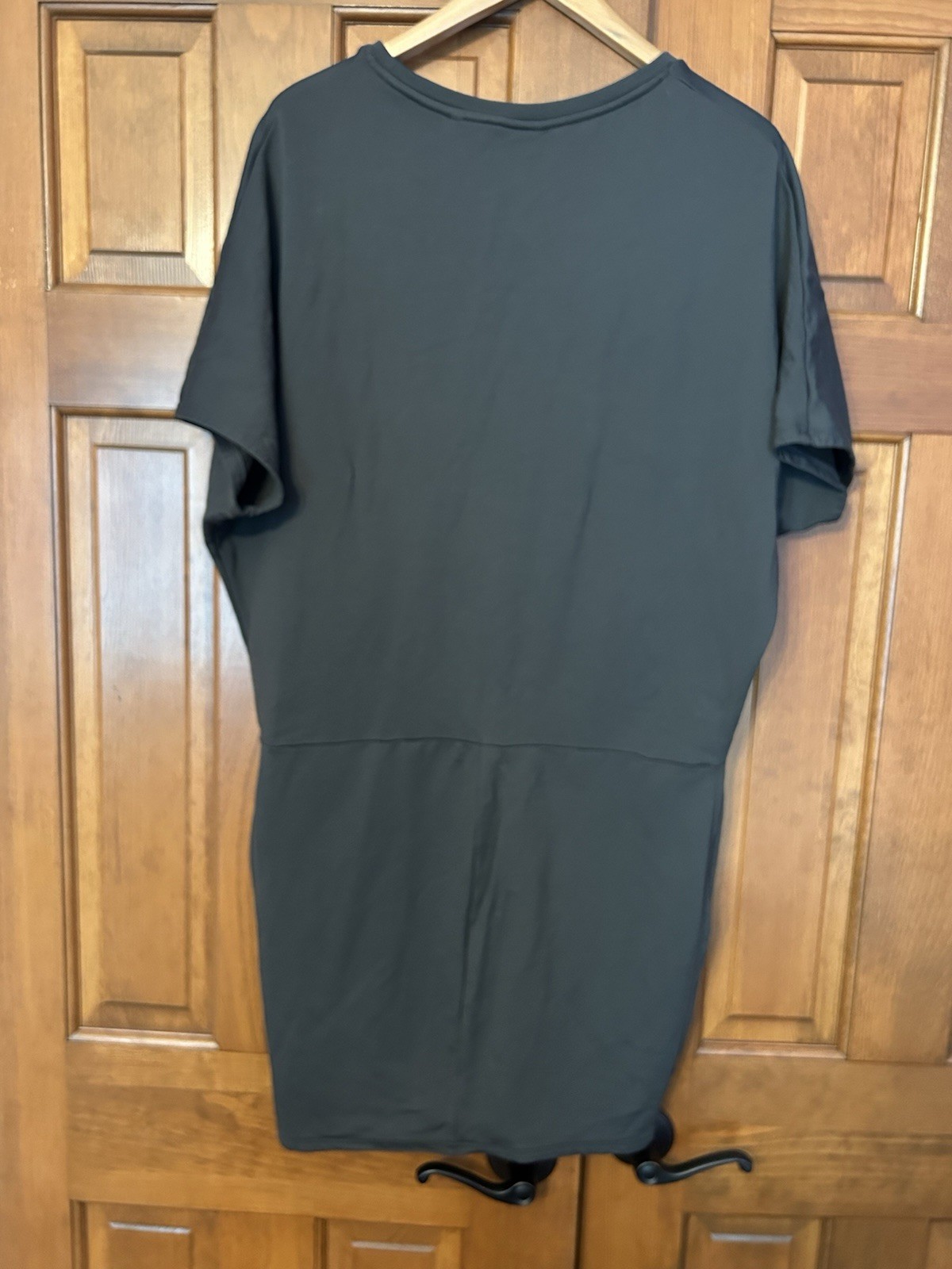 Athleta Pronto Dark Gray Dress Dolman Short Sleeve Crew Neck M