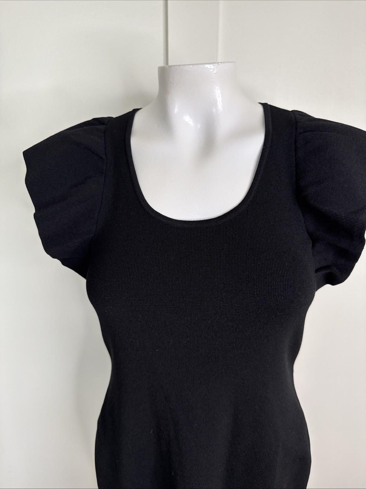 Express Petite Black Sz XS Knit Sheath Dress Ruffle Sleeves Slit Polyester Blend
