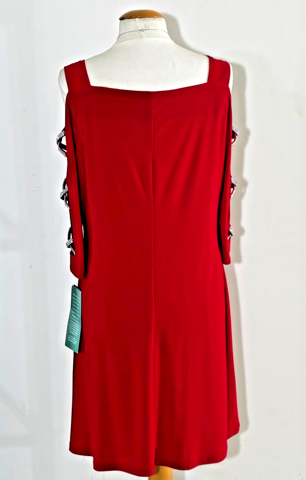 NWT-MSK Studded 3/4 Sleeves Shift Party Dress (Vibrant Red) – Size L