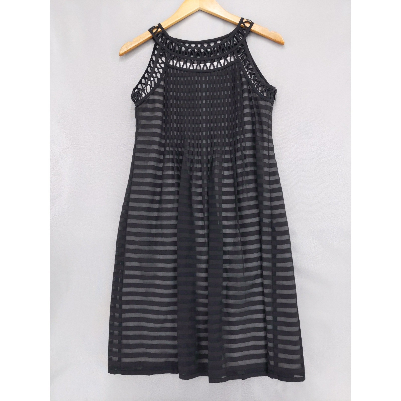 Cynthia Steffe Dress Womens 4 Black Striped Lattice Neck Sleeveless Shift