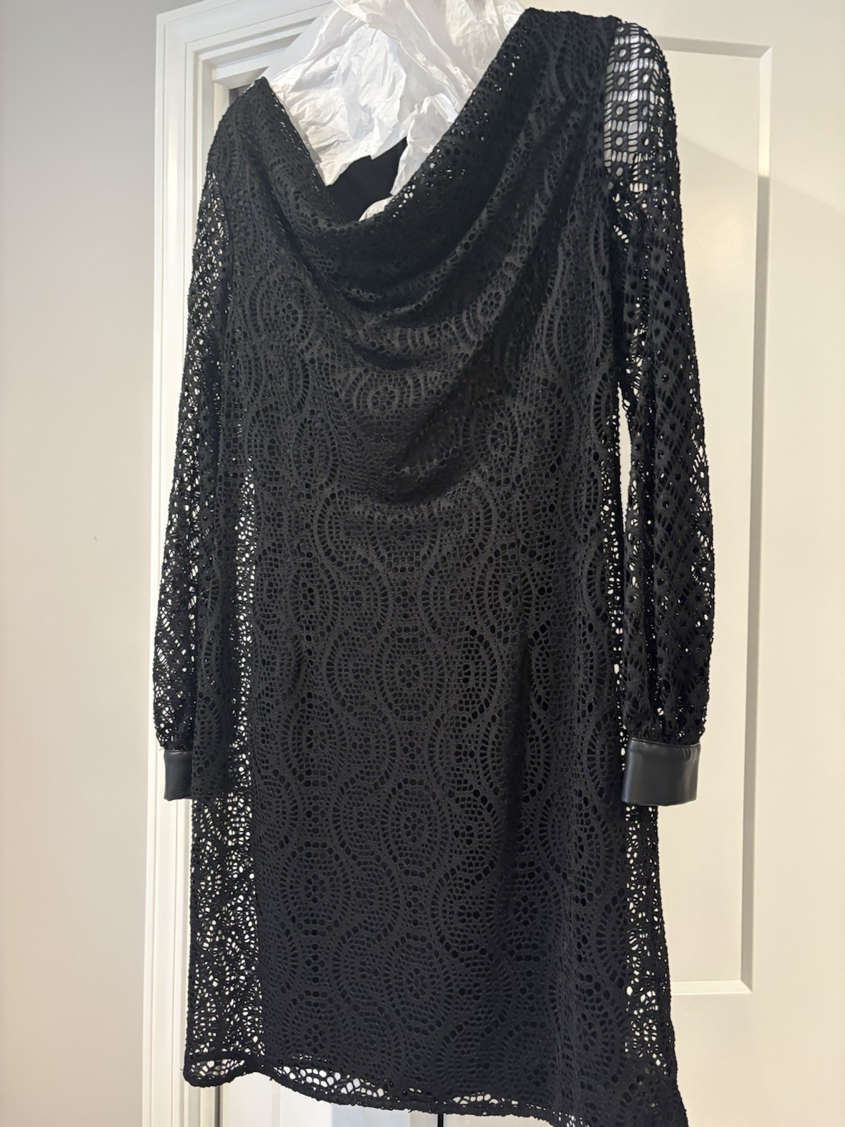 Marc Newyork Blk Lace Long Sleeve Dree Leather Cuff Swooped Neck Large