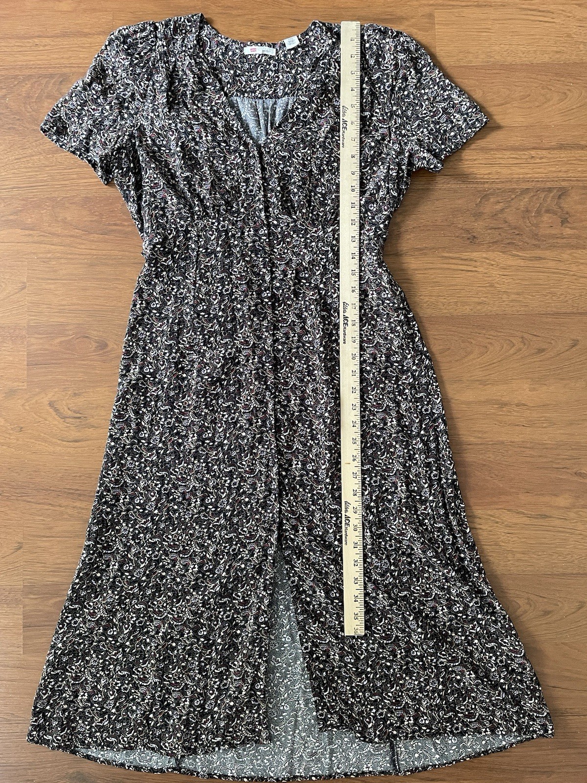 Levi’s Women’s Sz M Sarina Short Sleeve 90s Midi Dress Paisley Grunge Witchy