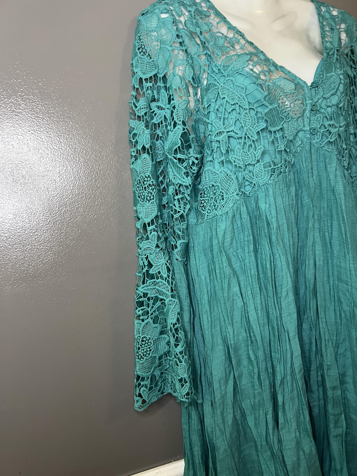 J GEE Dress Womens Large Green Crochet Lace Bell Sleeve Boho Trapeze Swing