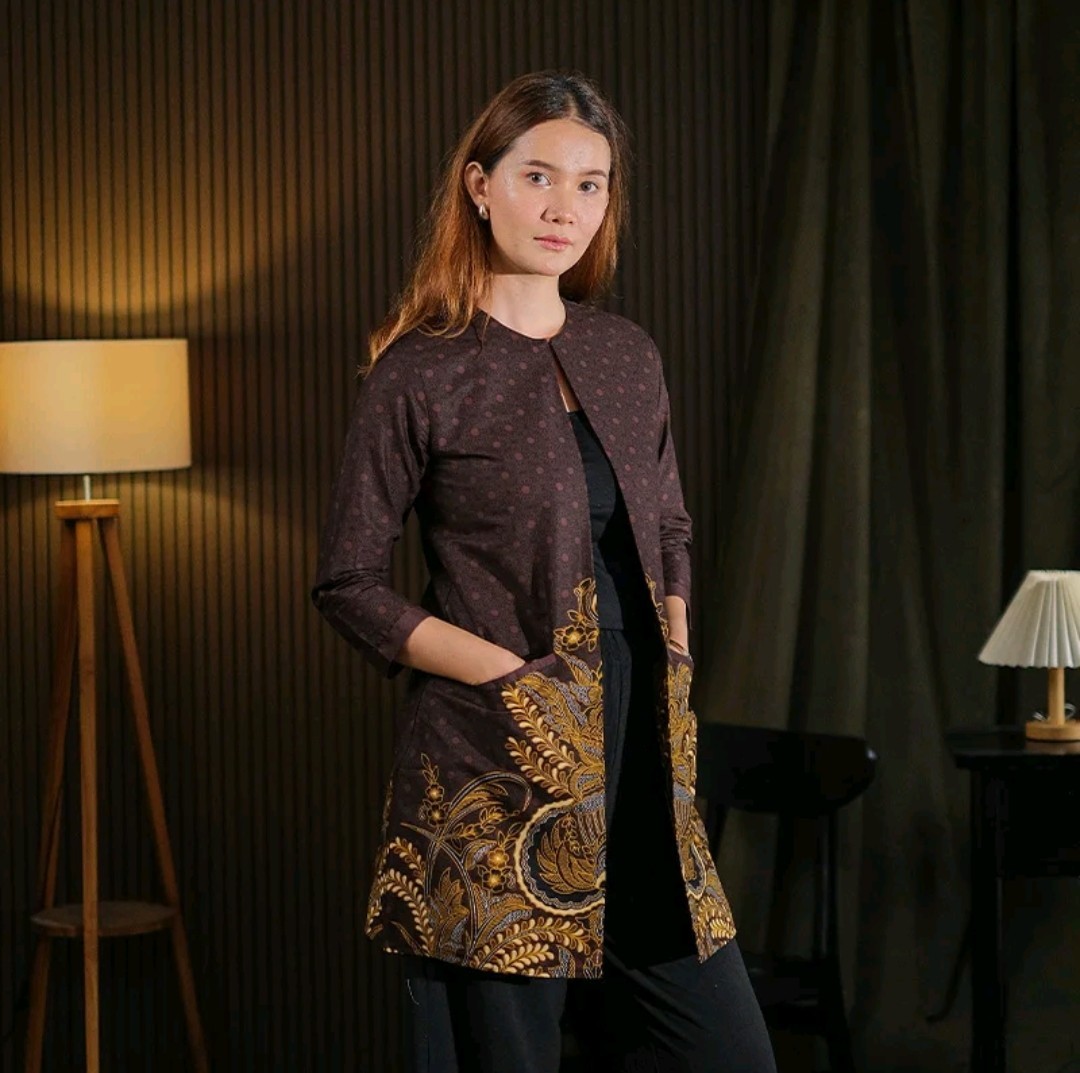 Hadinata Batik Women’s Outer Furing Farah Fajri