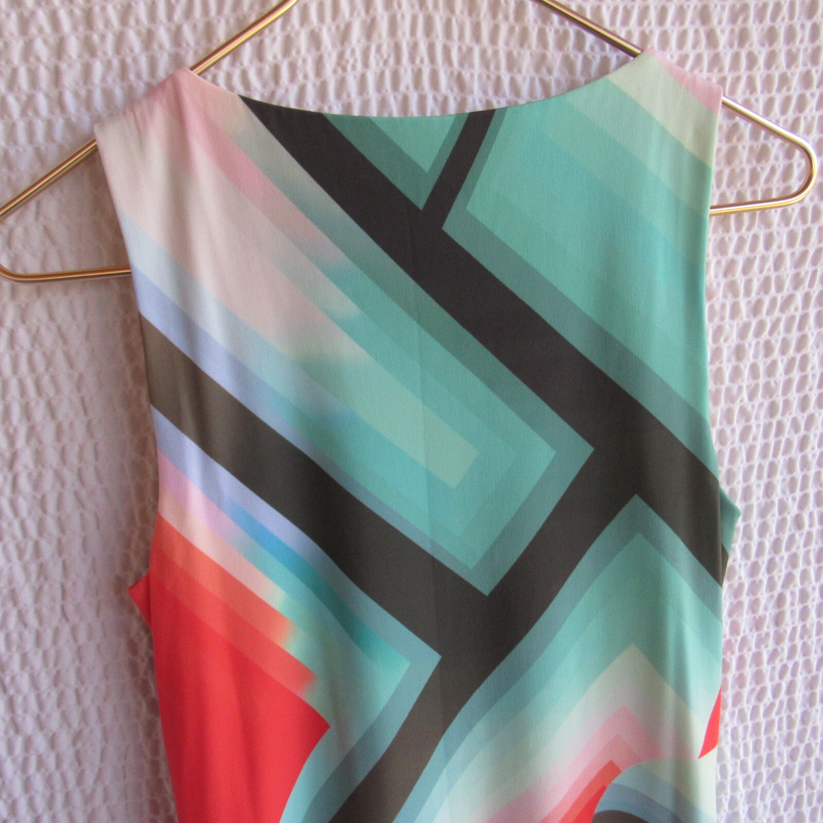 Trina Turk Dress Colorful Dress 6 Packable Ombe Graphic Pink Coral Green Tank