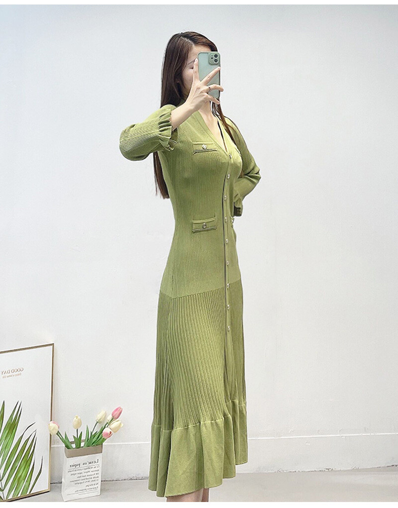 Sandro simple slim green ruffled V-neck long needle Woven skirt