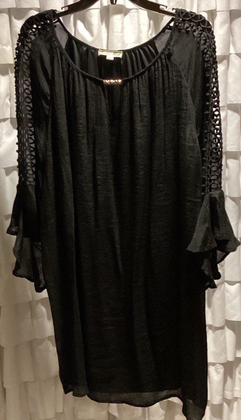 Indigo Rose Plus Size 2X Black Short Dress With Detailed Lace Bell Sleeves NWT