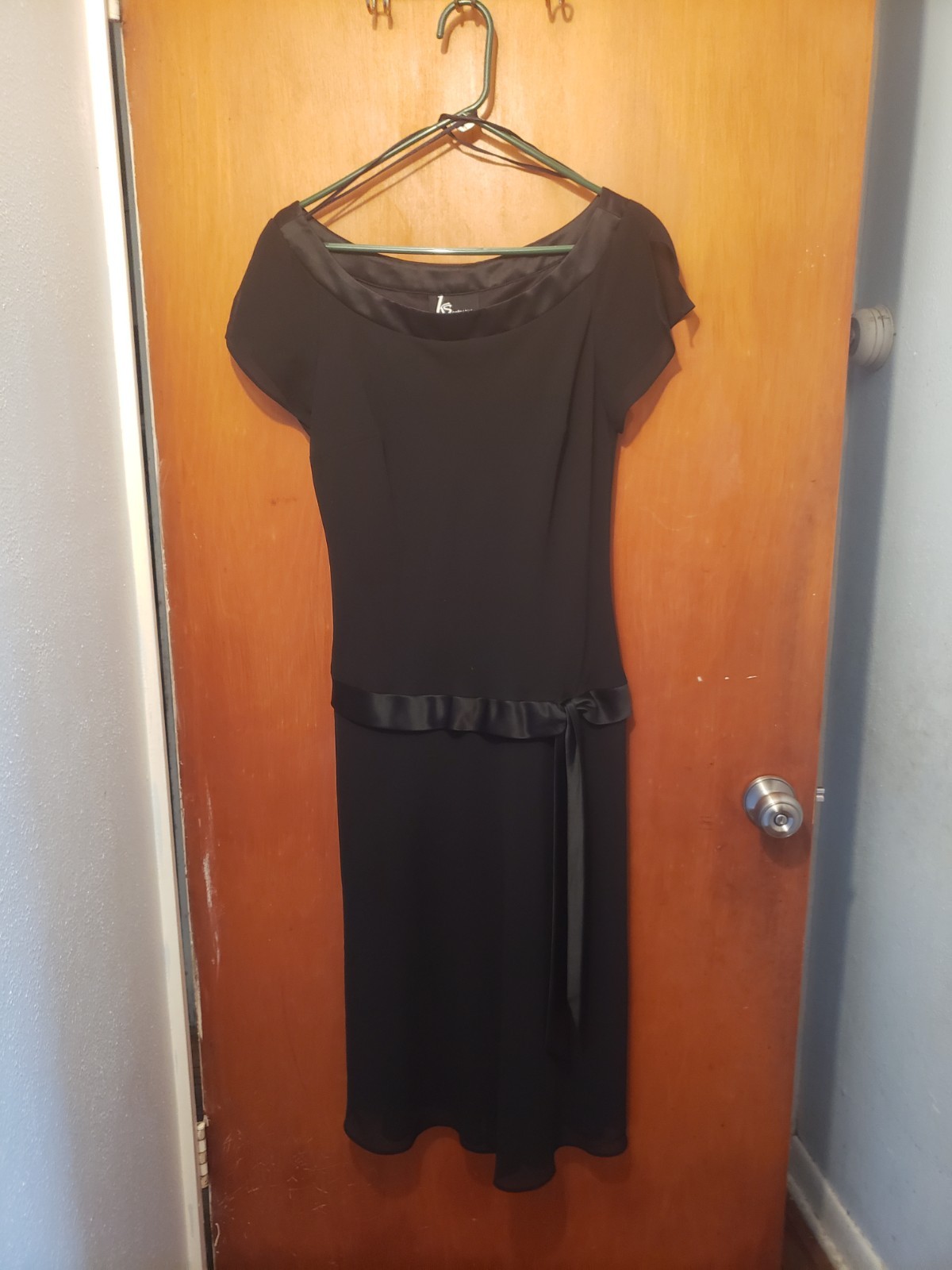 Semi Formal Little Black Dress Size 12 Split Cap Sleeve Tea Length KSCOLLECTION
