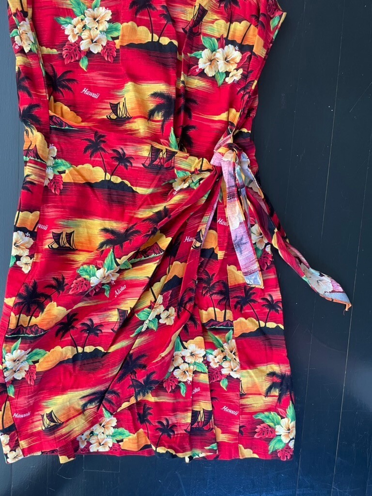 Vintage Hawaiian Red Tropical Wrap Dress XL Aloha Style