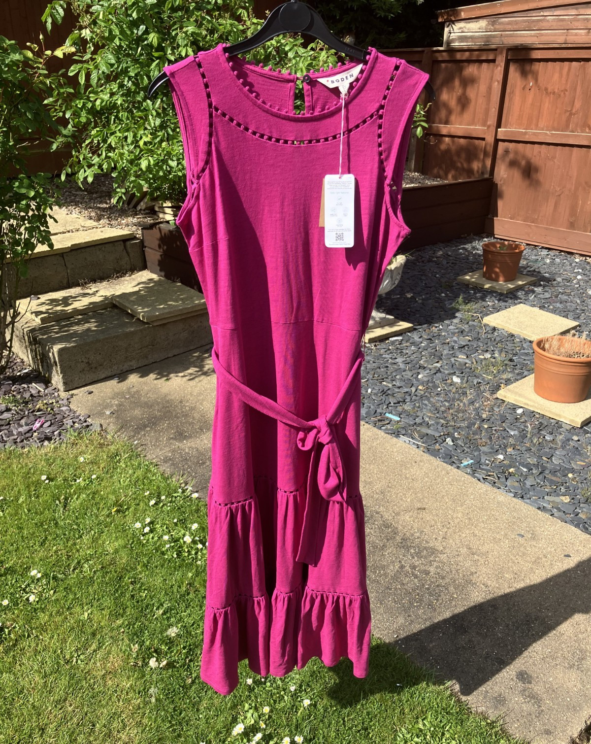 Boden Mila Trim Tiered Jersey Dress size 16 reg -Fuchsia colour -D1219- b96 —