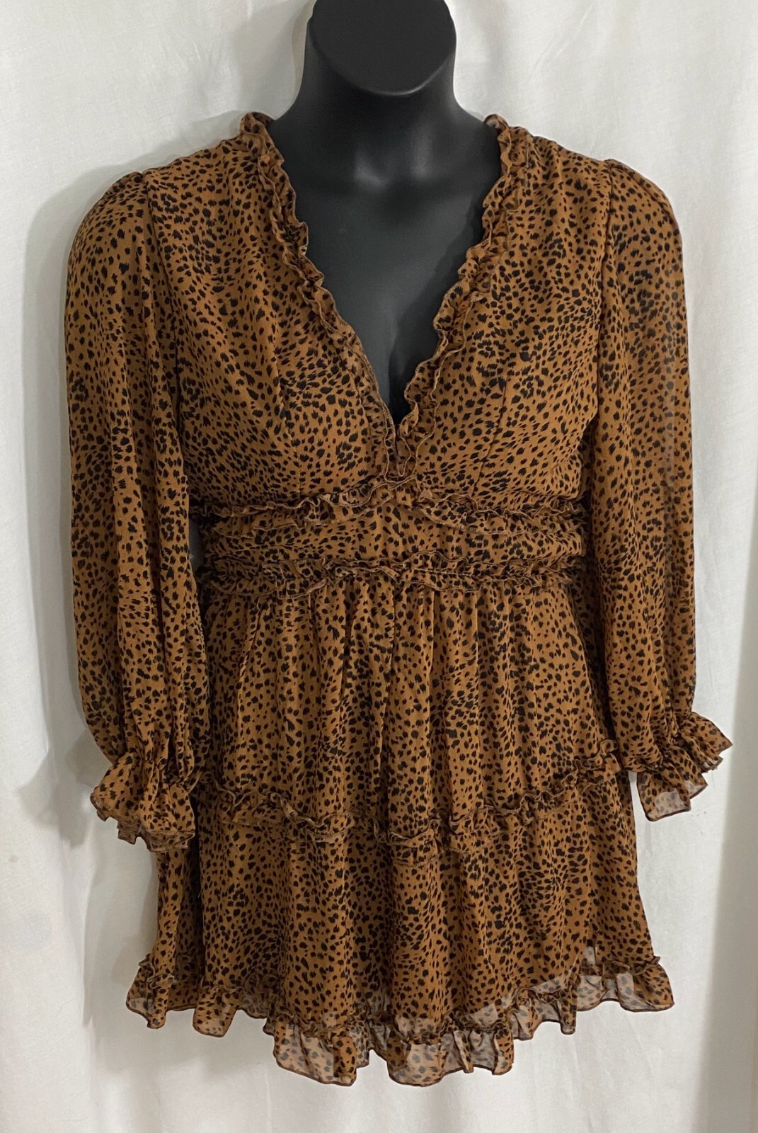 women’s deep v neck ruffle animal print mini dress size small cutout back