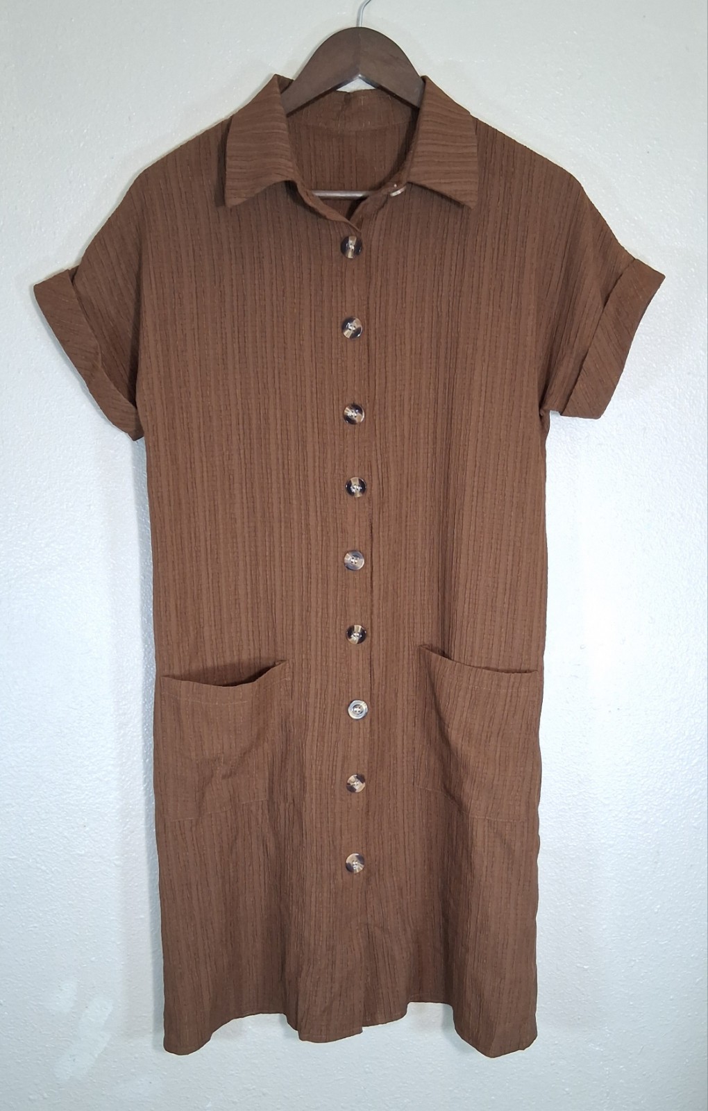 Button-up Front 2-Pocket Knee-Length Dress Size Small, Collar, Cuff Sleeves