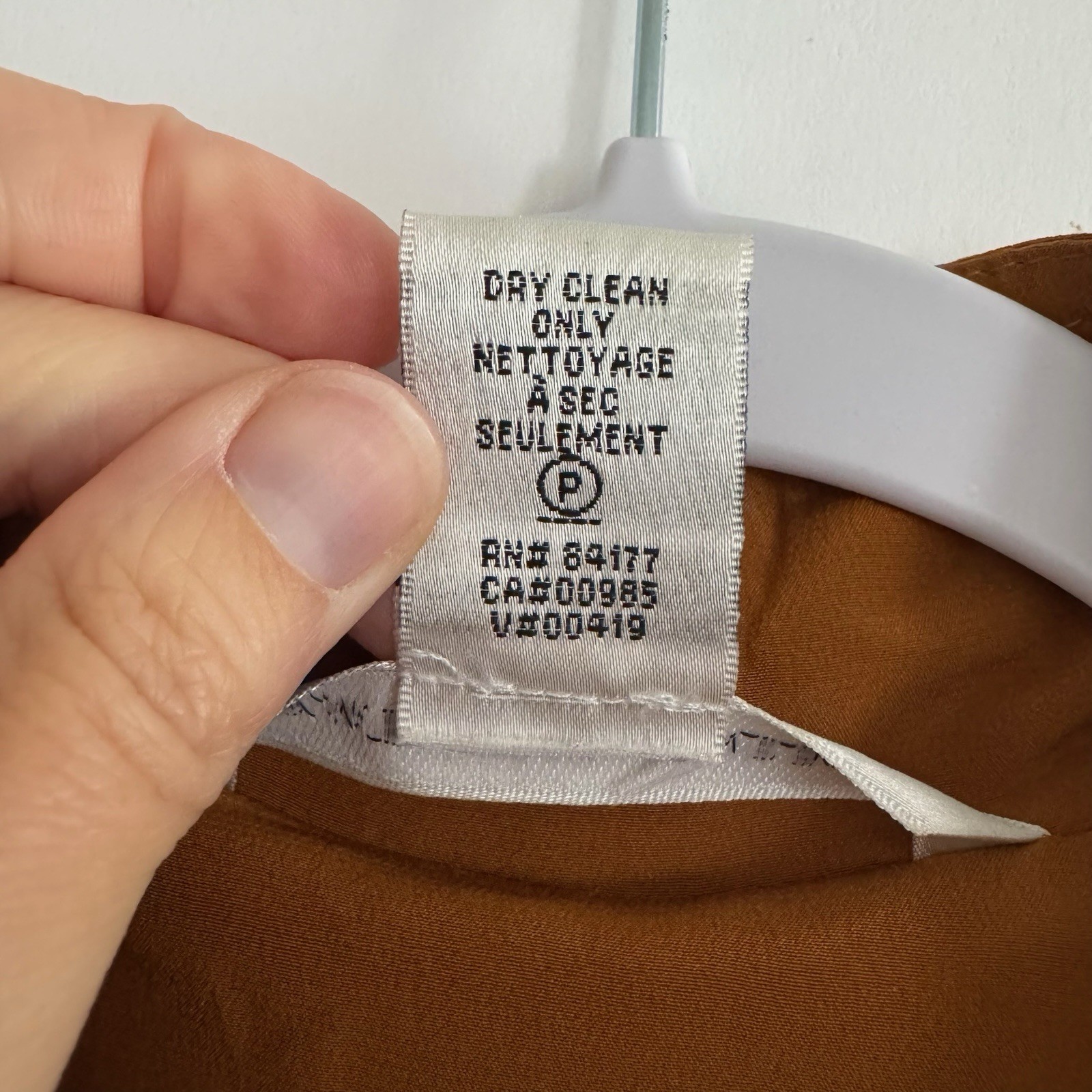 Diane Von Furstenberg 100% Silk Utility Dress 6 Safari Tan Belted Pockets