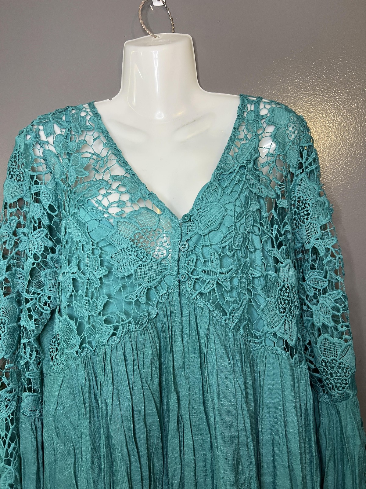 J GEE Dress Womens Large Green Crochet Lace Bell Sleeve Boho Trapeze Swing