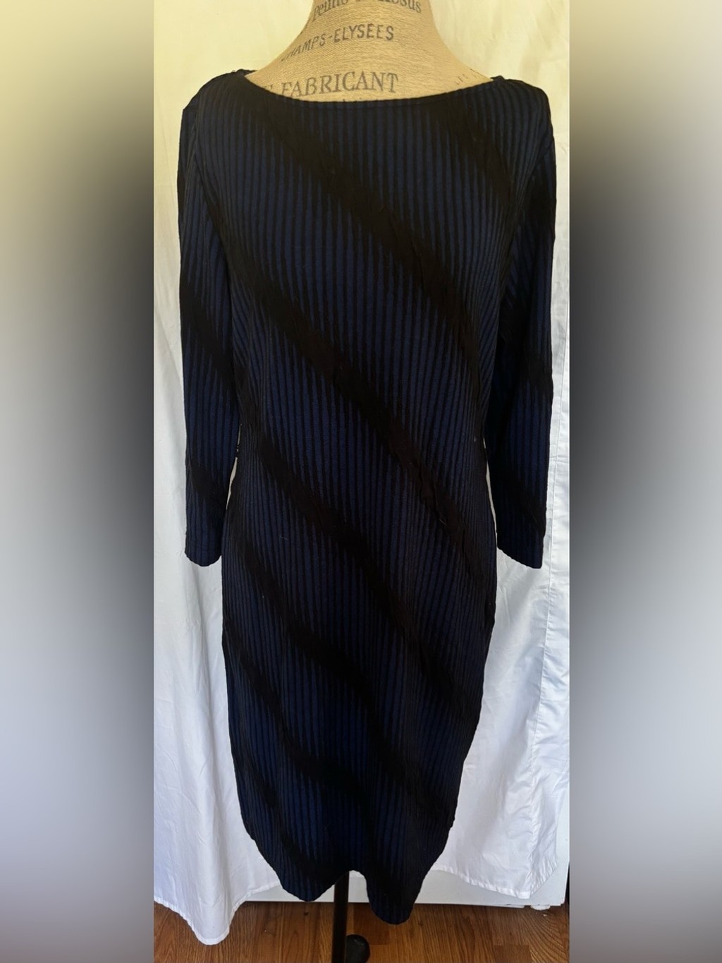 Sharagano Women’s 3/4 Sleeve Shift Dress in Blue/Black Stripe Sz 16