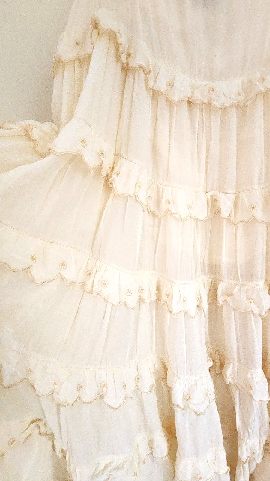 Innika Choo ~ Iva Biigdres Scallop Maxi Gown Dress Butter Creme 3 ~ 14 16 18 20