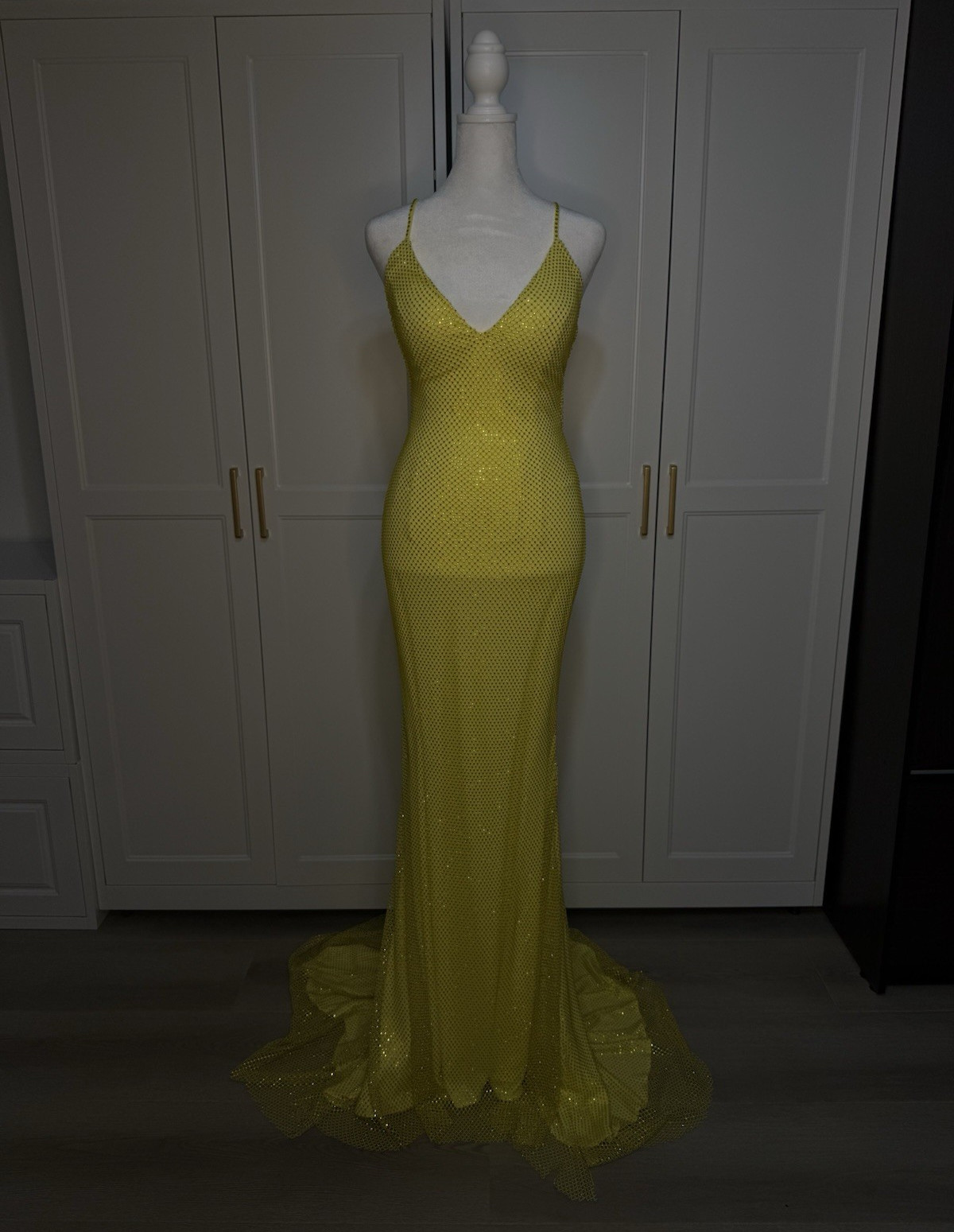 Worn once in perfect condition. Beautiful sparkly dress yellow diamonds.