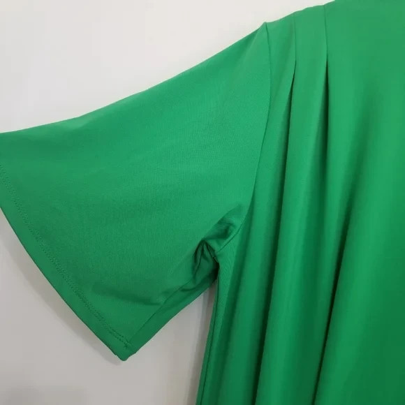 NWT Future Collective Green Dress Size Small