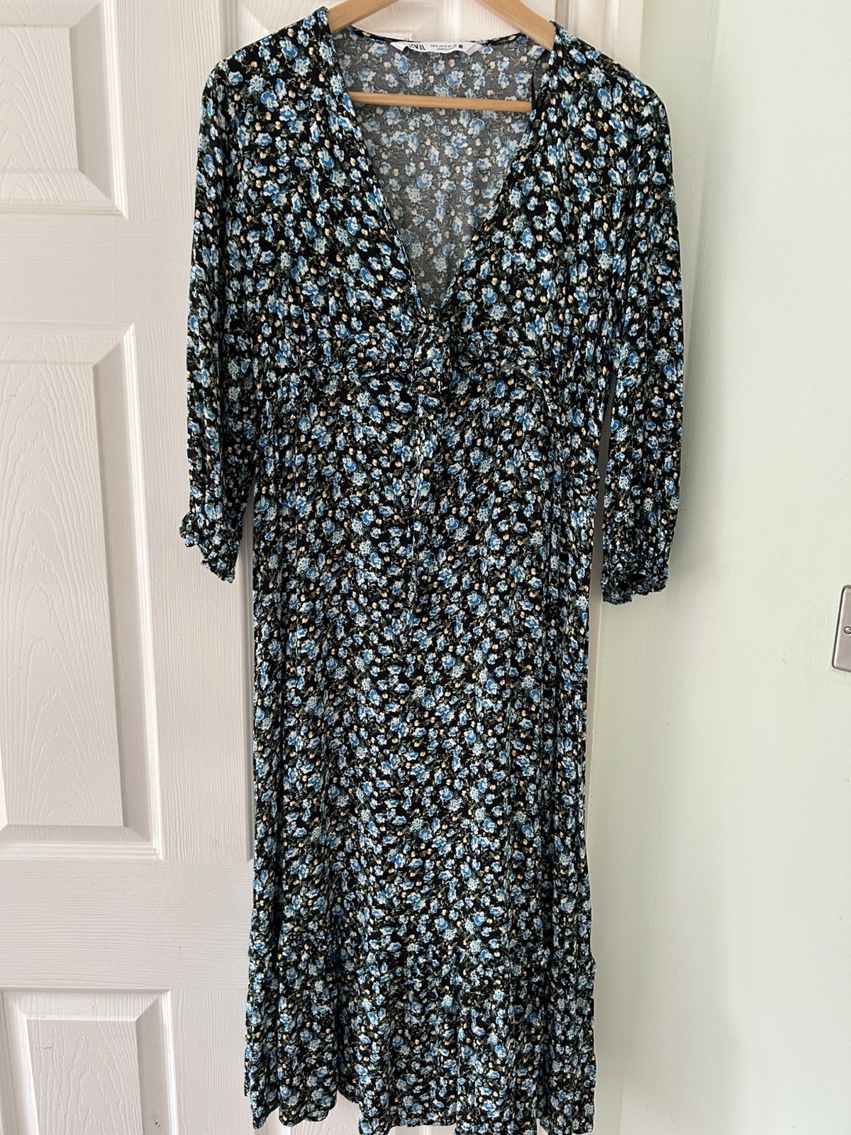 Zara Maxi Dress Ditsy Floral Size Small Black Multicolor Deep V Neck Viscose