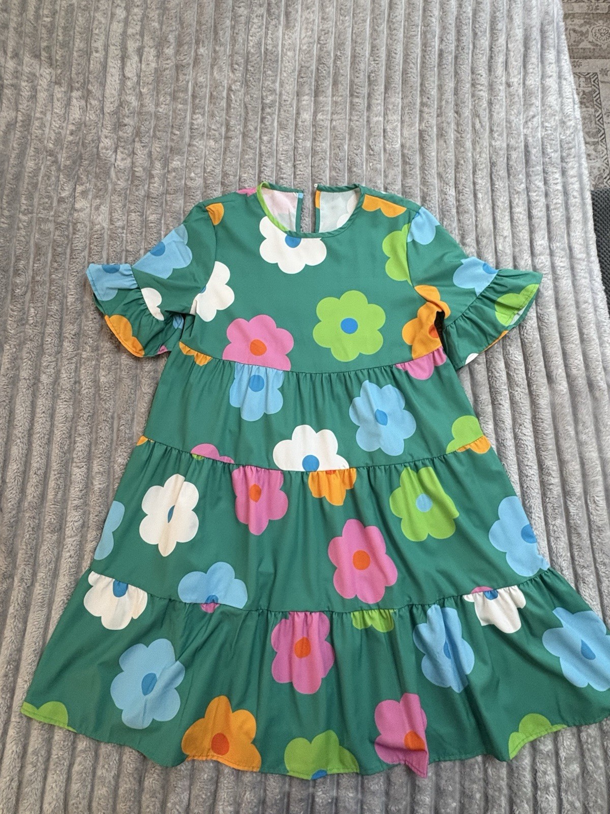 SHEIN Women’s Green Floral Round Neck Flutter Sleeve Tiered Ruffle Dress M