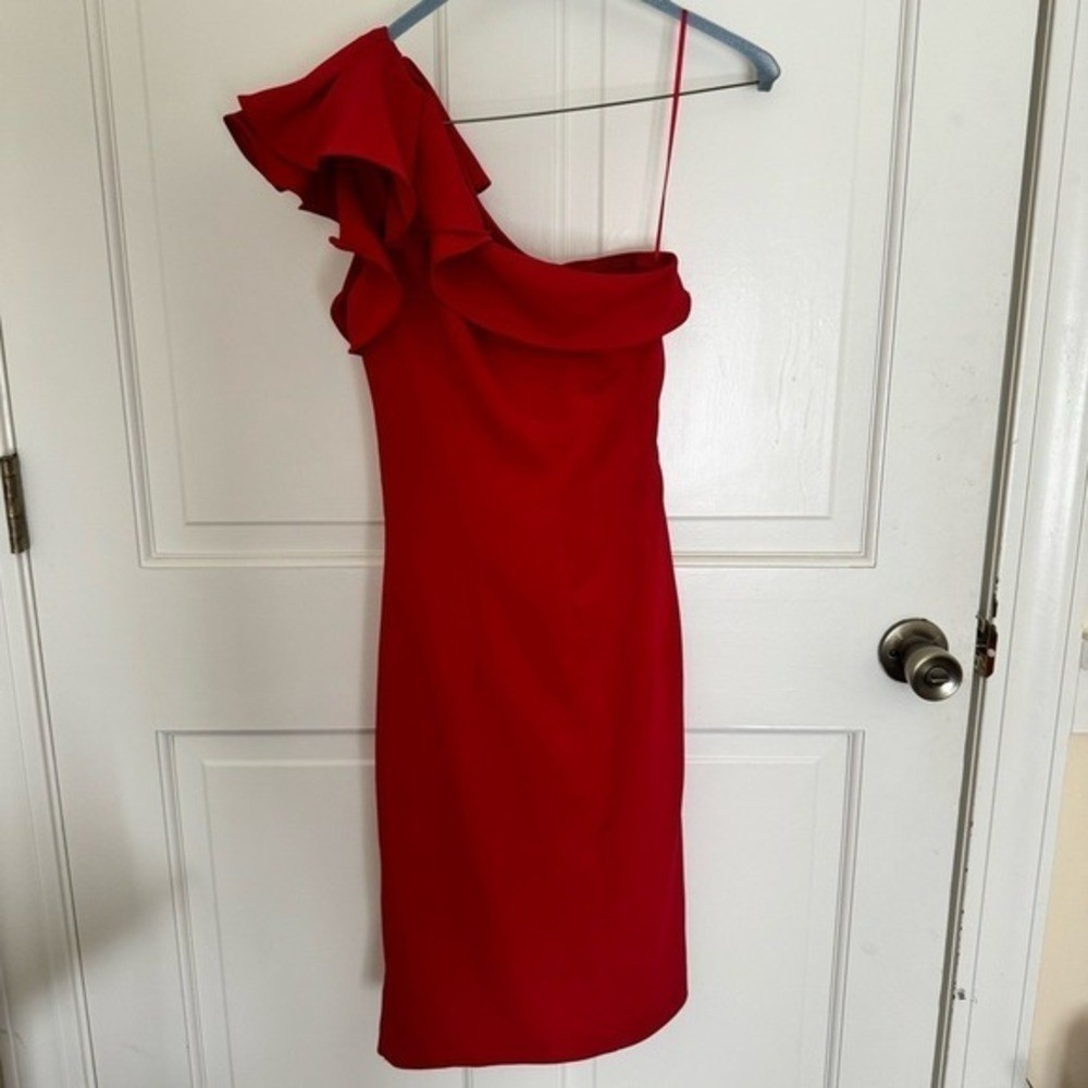 Carmen Marc Valvo Infusion Red One Shoulder Ruffle Sheath Cocktail Dress 2