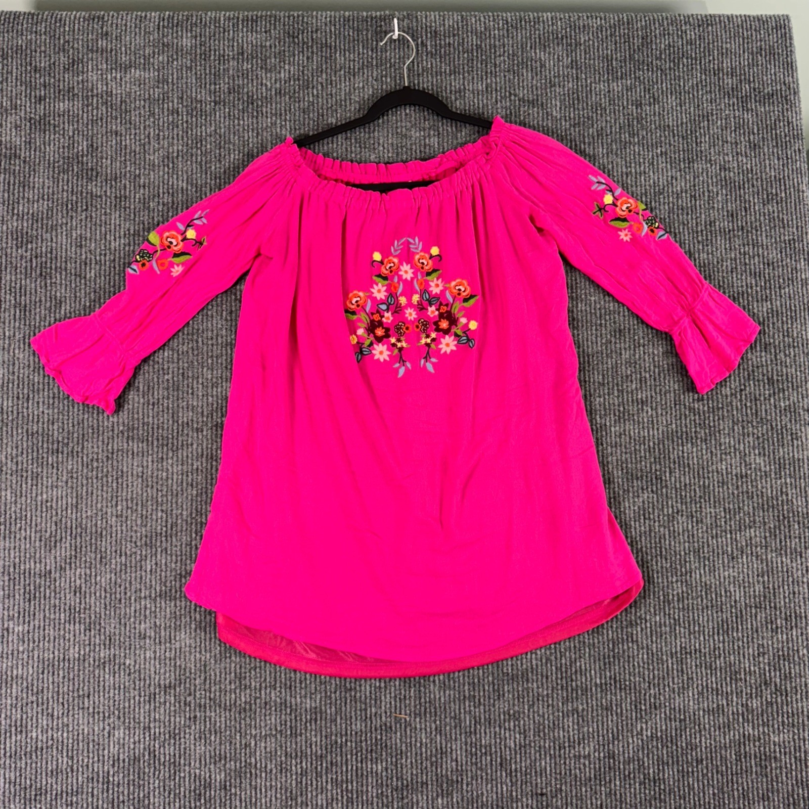 En Creme Hot Pink Off Shoulder Floral Embroidered Boho Bell Sleeve Dress M