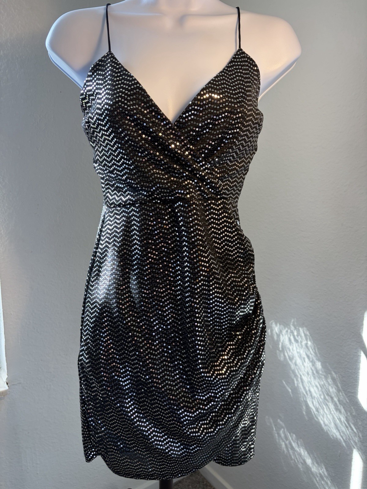 Charlotte Russe Black/Silver Sequin Chevron V-Neck Bodycon Mini Dress S