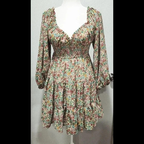 Entro Milkmaid Dress Sz Small Smocked Tiered Cottagecore Ditsy Floral