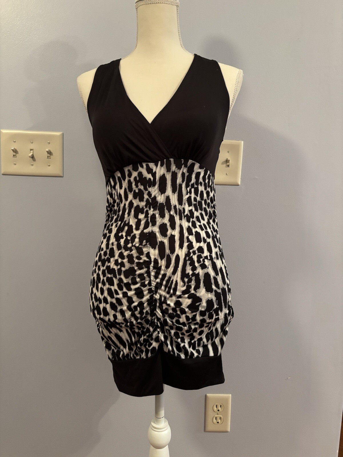 Crescendo Women’s Party/Holiday Dress. Bra Insert. Animal Print Spandex Sz Med