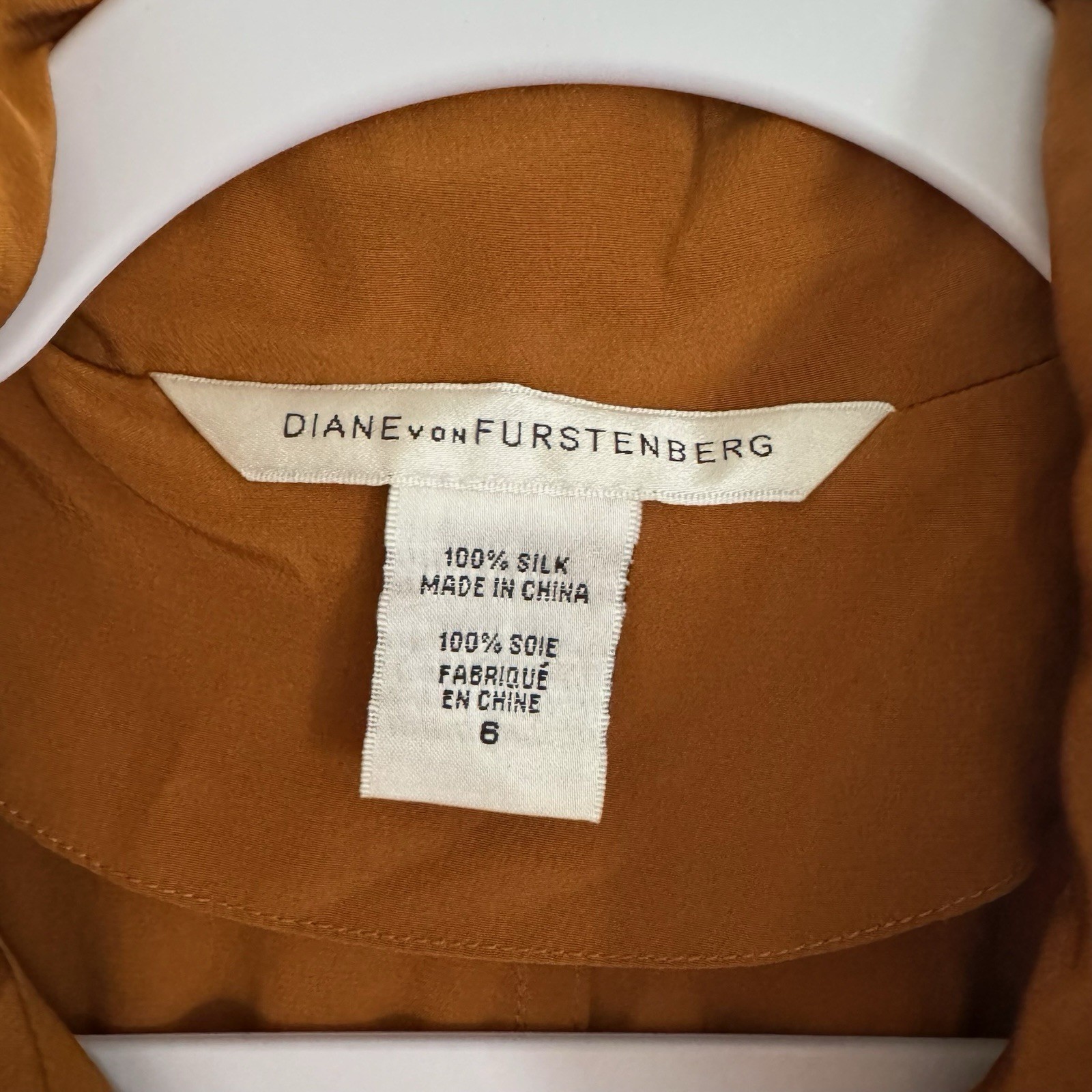 Diane Von Furstenberg 100% Silk Utility Dress 6 Safari Tan Belted Pockets