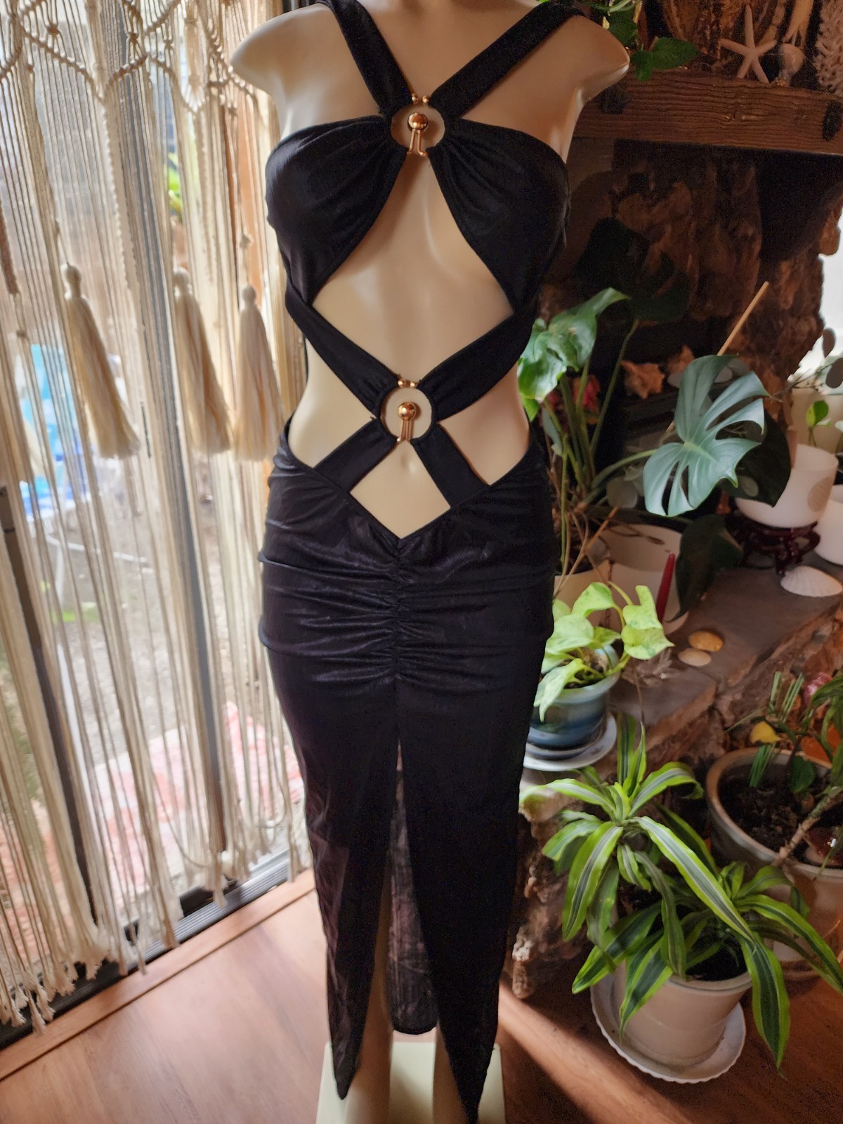 NWT Women’s Size L Black Halter Maxi Dress Gold Ring Cutout Resort Cruise