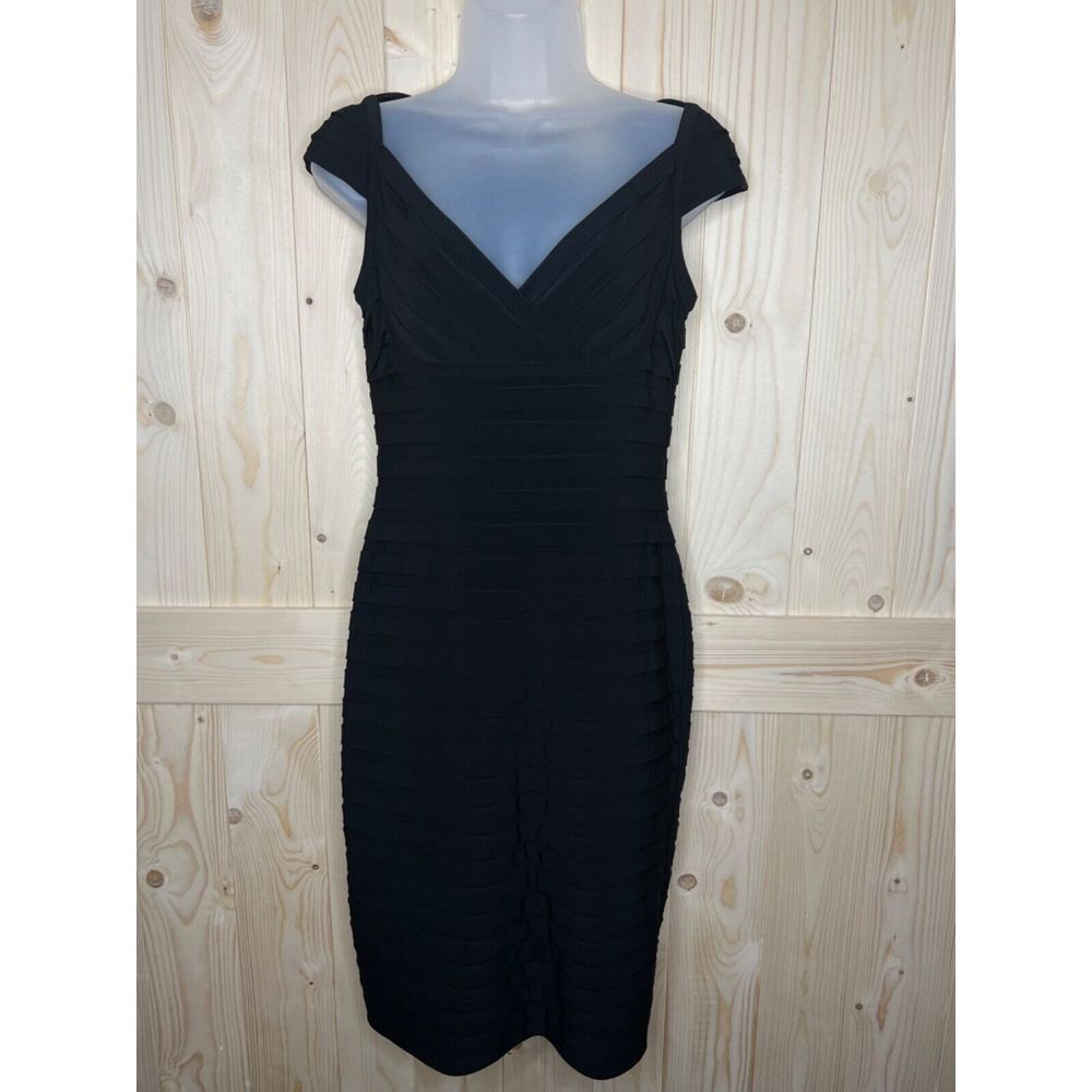 ADRIANNA PAPELL BLACK CAP SLEEVE STRETCHY KNEE LENGTH BANDAGE SHEATH DRESS 8