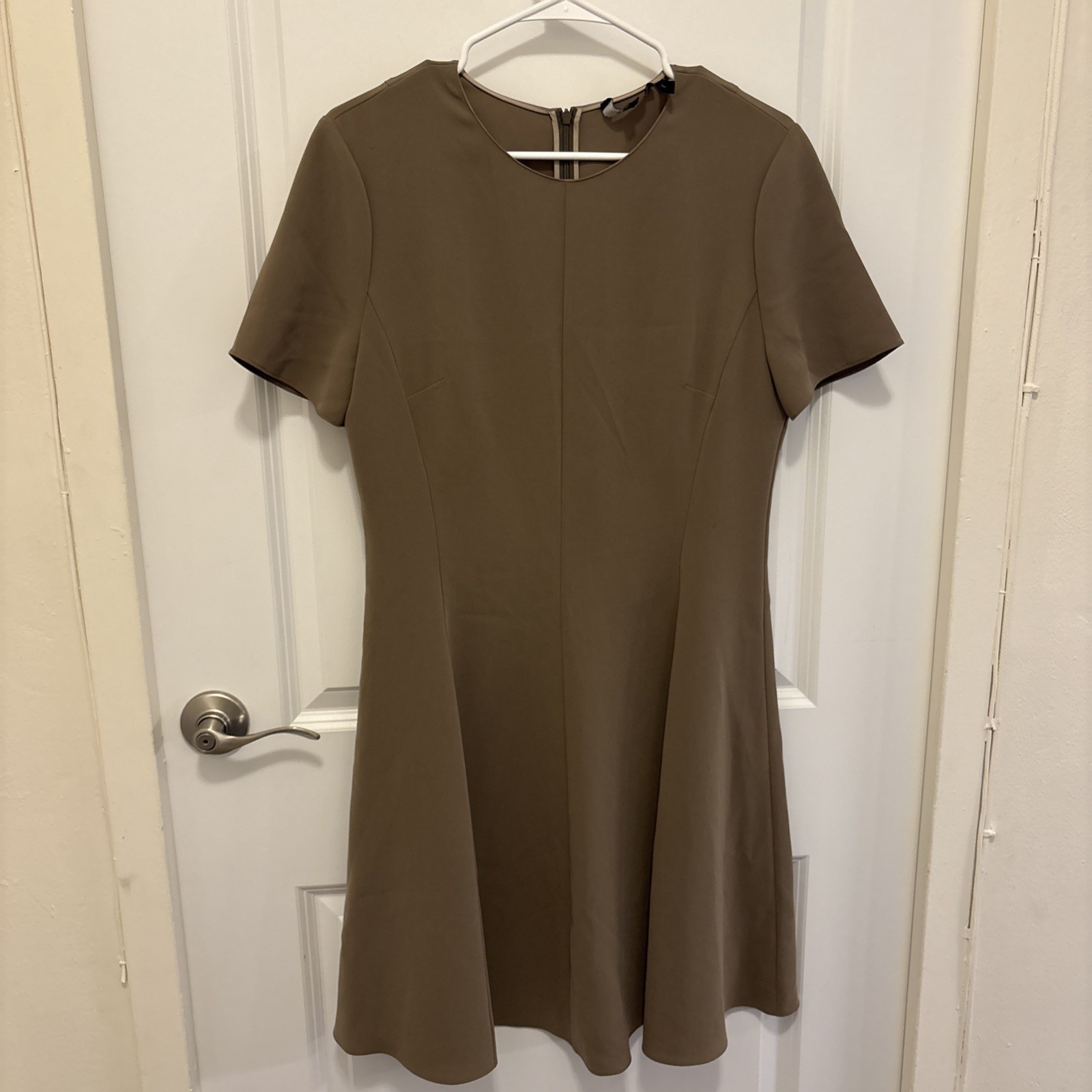 THEORY Paneled Dress Short Sleeve Classic Crepe Women’s Size 10