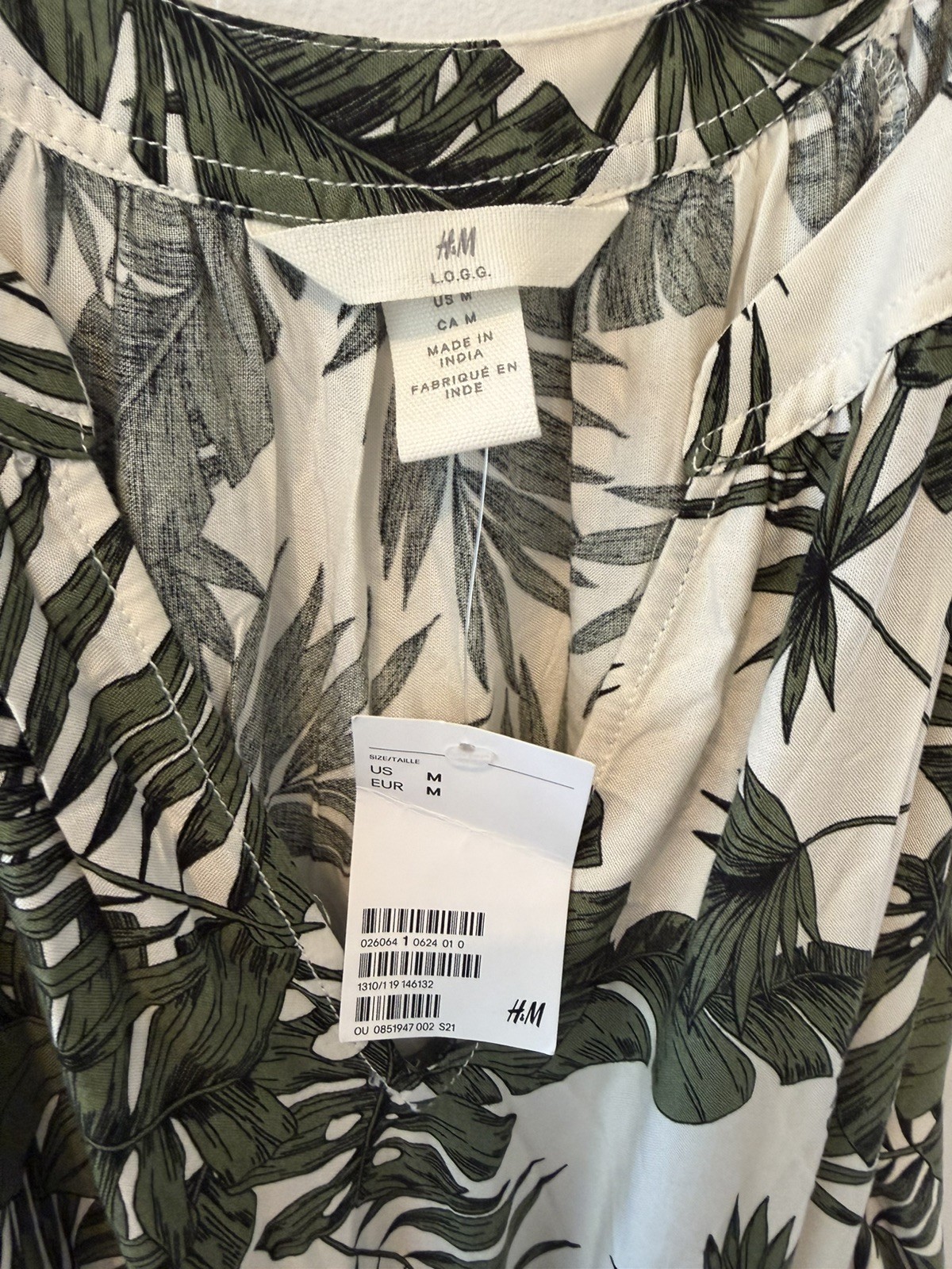 HnM Leaf Print Dress Off-White Monstera Leaf Print made in India Size M