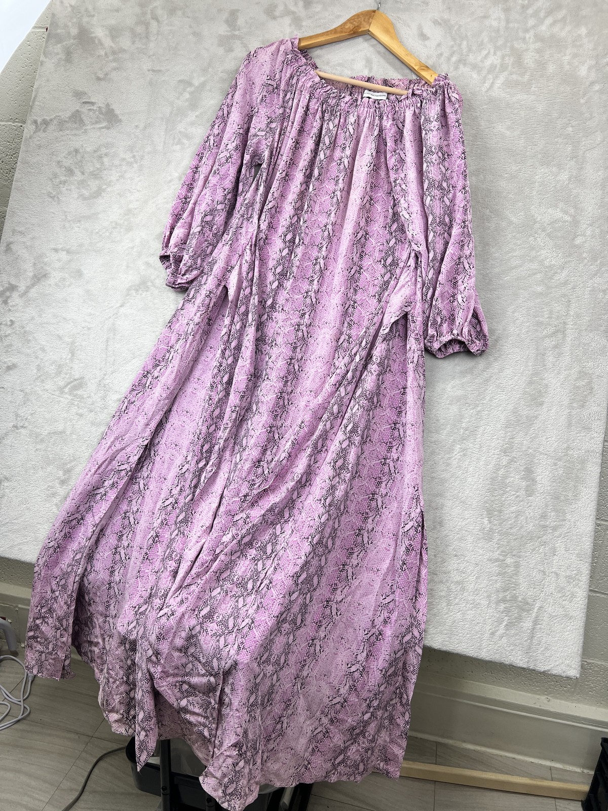 Scanlan Theodore Dress Womens US 6 AU 10 Pink Silk Maxi Snake Print Boho Gown