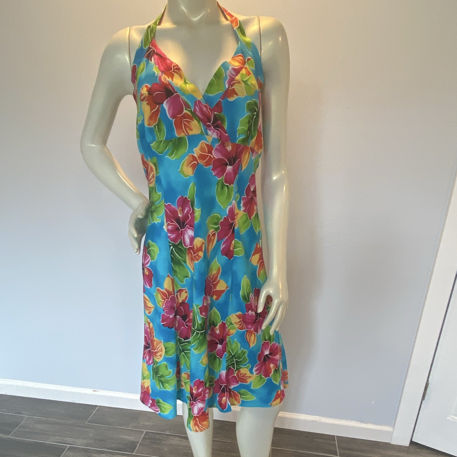 Two Palms Blue Hibiscus Floral V-Neck Halter Sundress Knee Rayon L