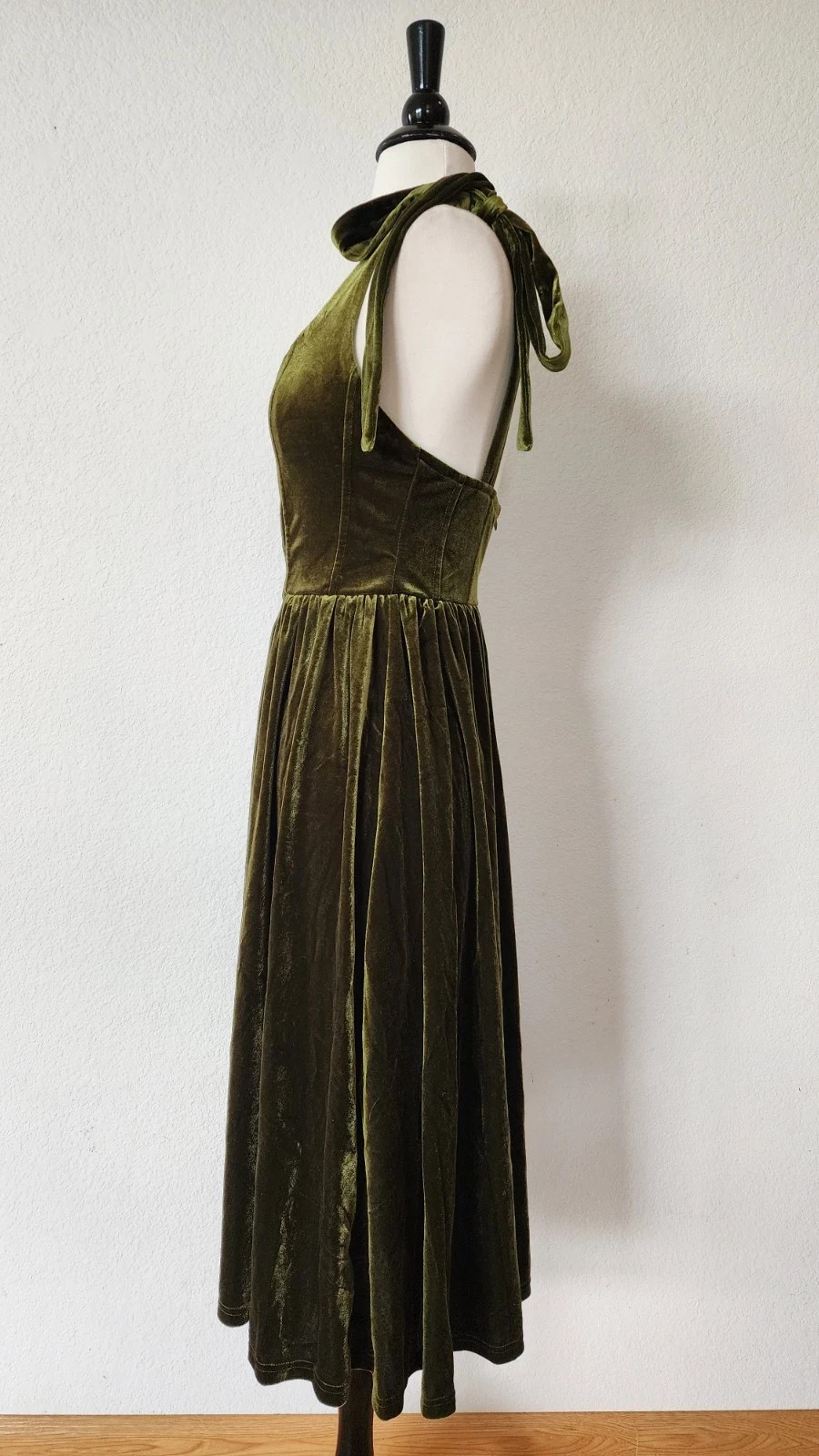 New Anthro Midi Dress Size Medium Green Velvet Bow Wedding Bridal Garden Prom