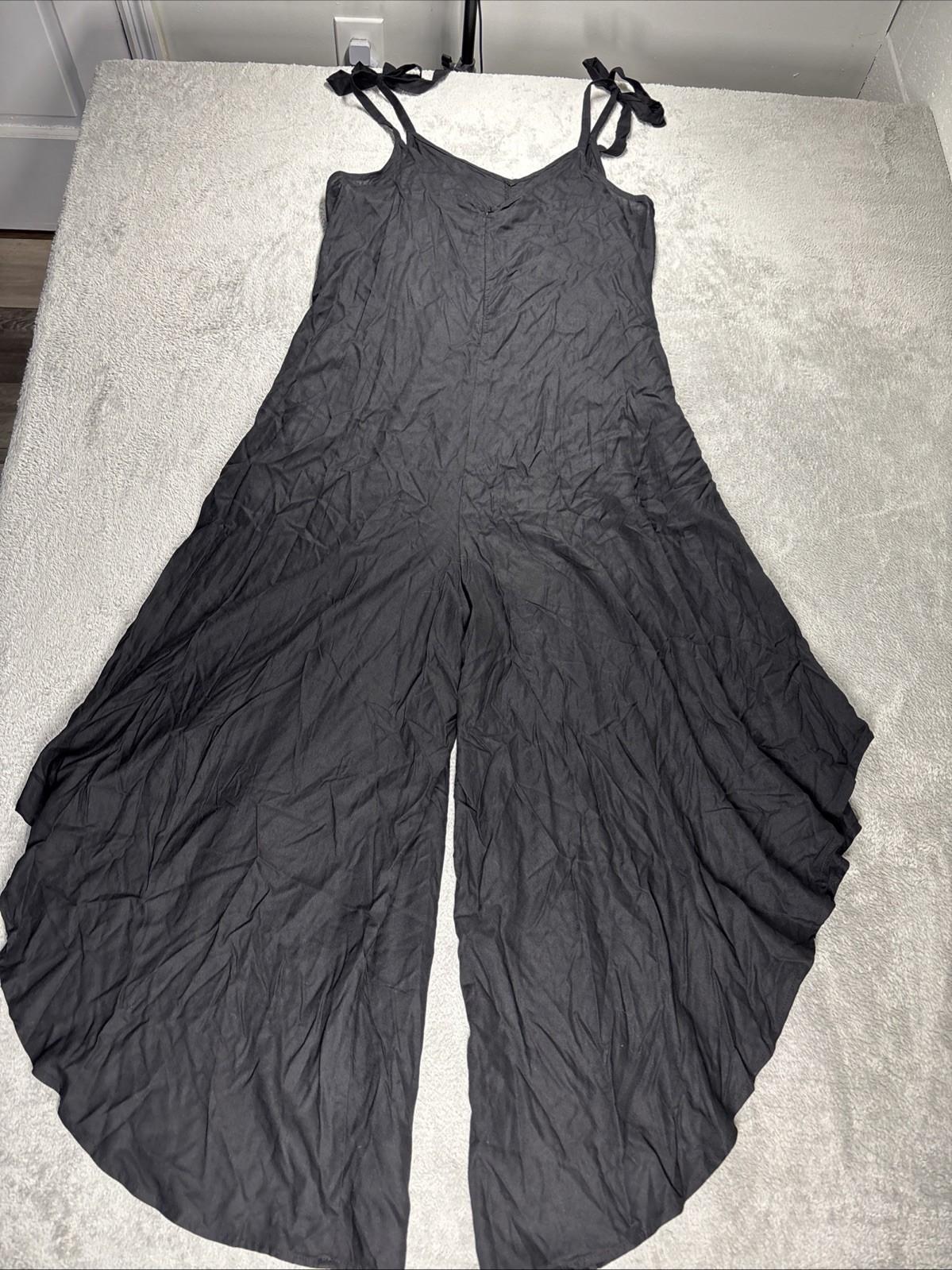 VINCE CAMUTO Women’s Tie Strap Black Wide Leg Pants Bodysuit Size Large New