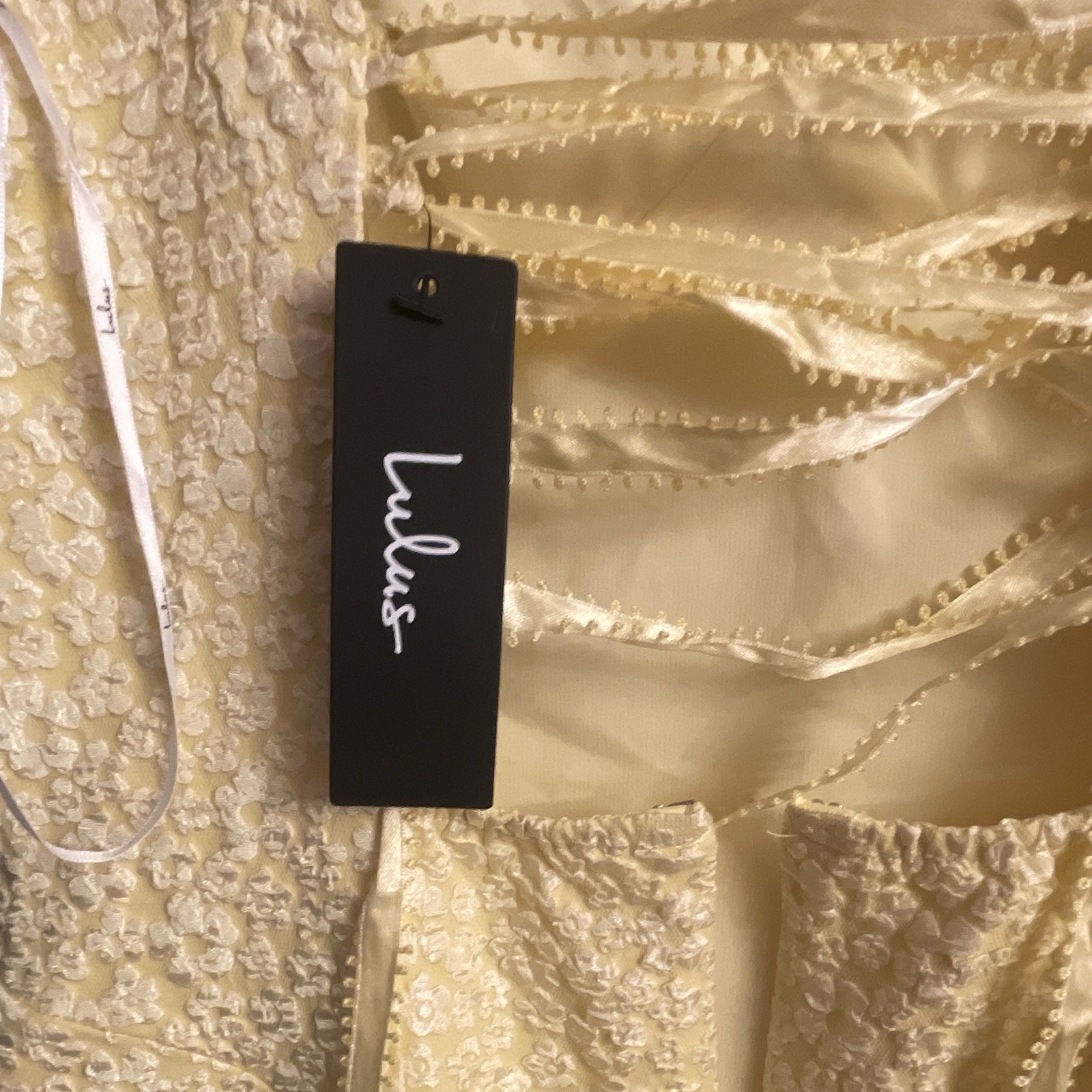 Lulus Ninetta Yellow Jacquard V-Neck Lace-Up Back Midi Dress Spaghetti Strap M