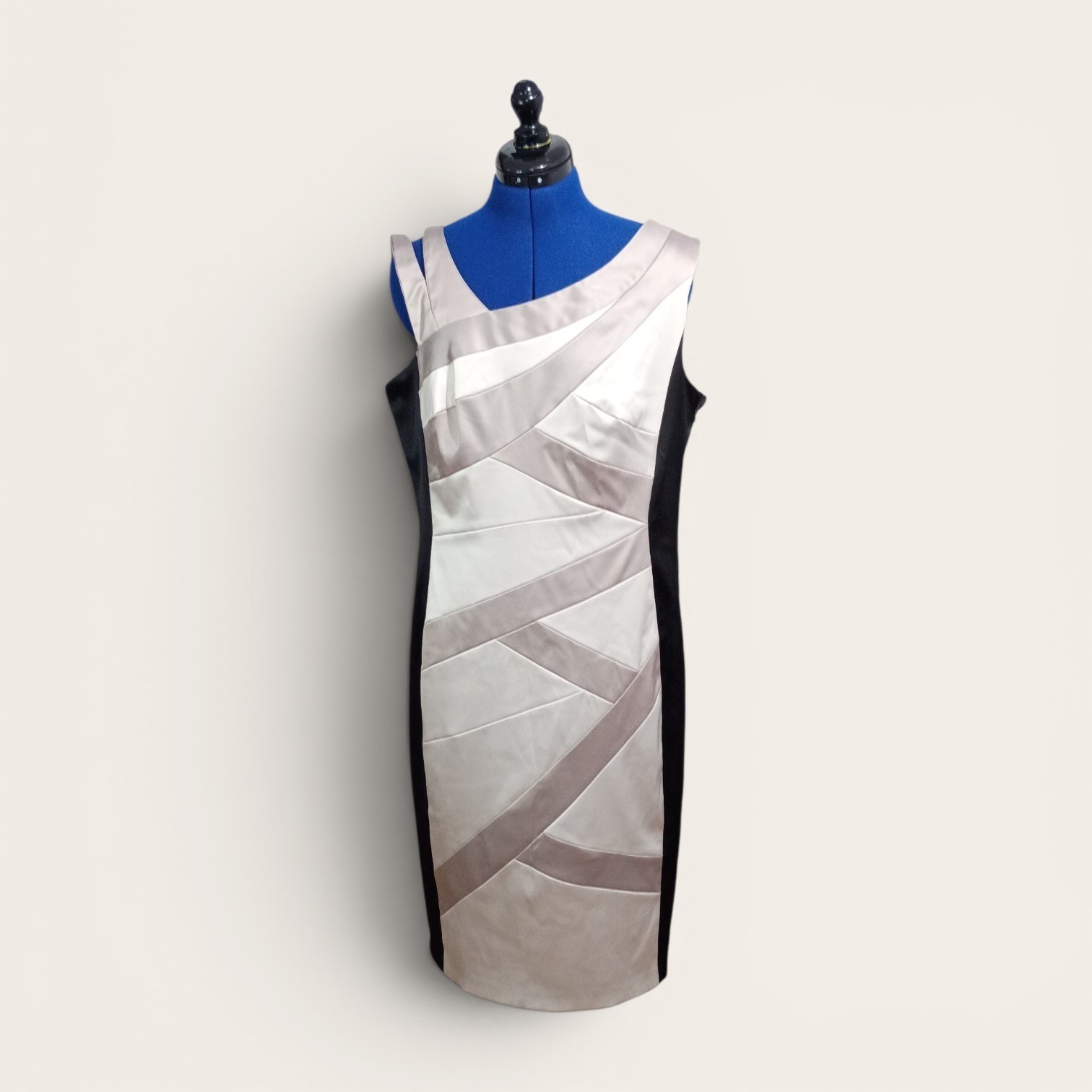 Signature by Sangria Sleeveless Colorblock Midi Dress in Taupe, Cream & Black