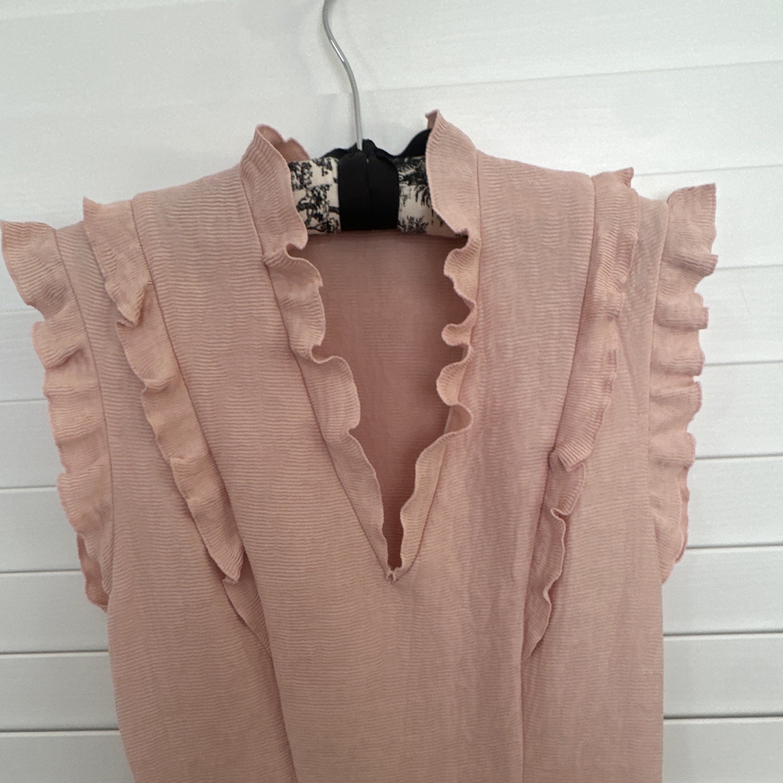 Sandro Paris Pink Ribbed Ruffle V-Neck Sleeveless Mini Dress