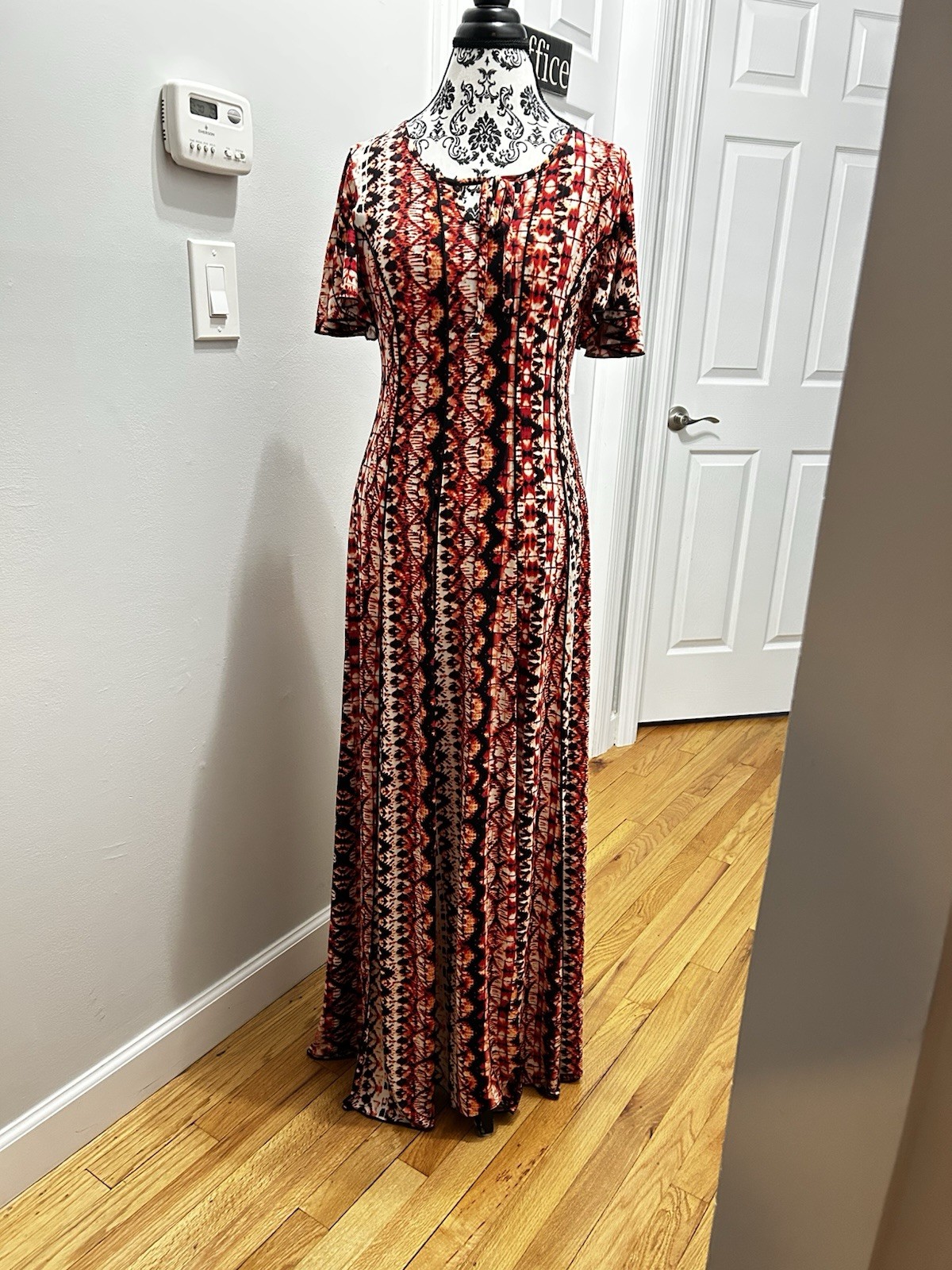 NEW Small Maxi Red Orange Black womans Dress Wrinkle Free flowy Stretchy S NWOT