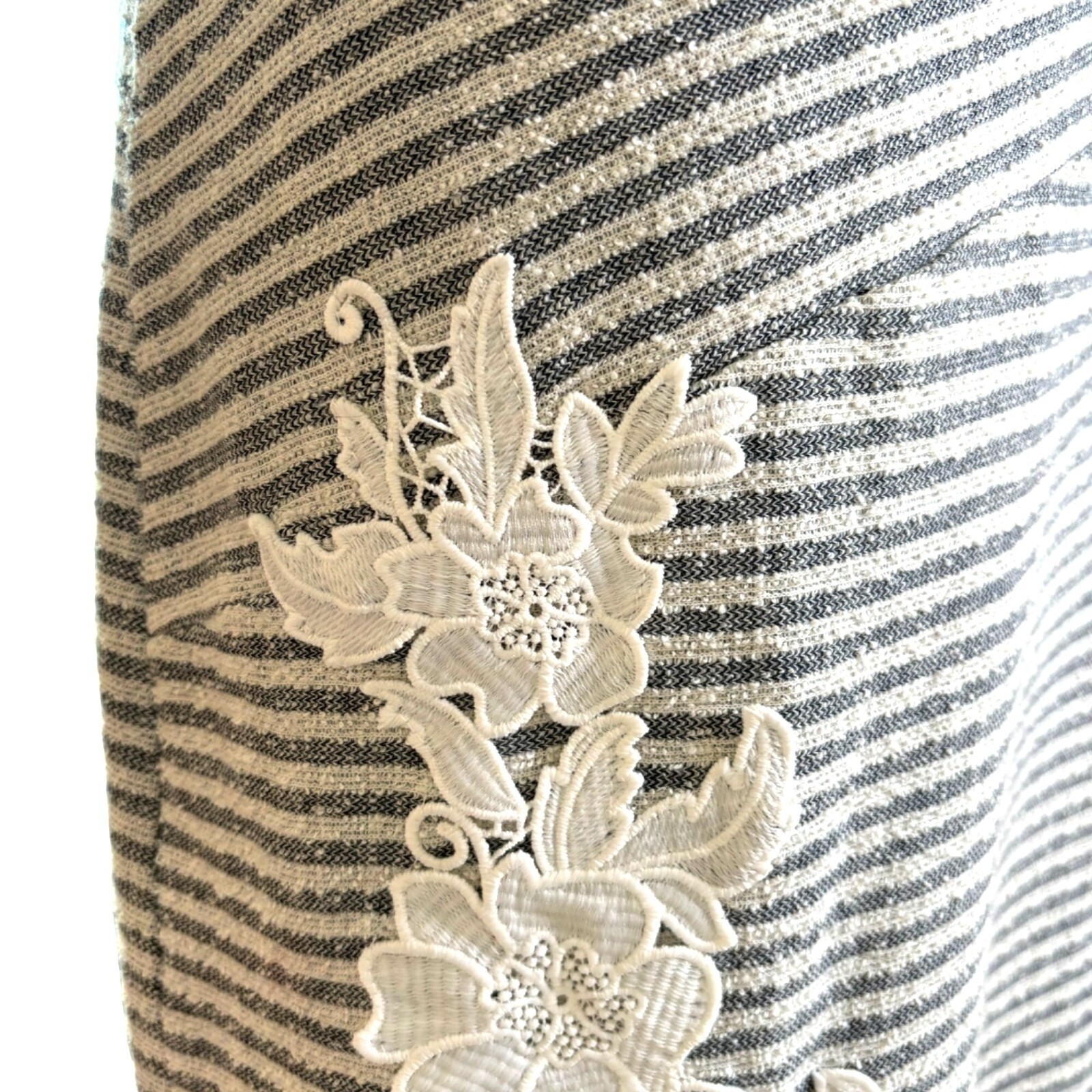 Disigual Jackson Boucle Stripe Gray White Dress Lace Applique Stretch Size XL
