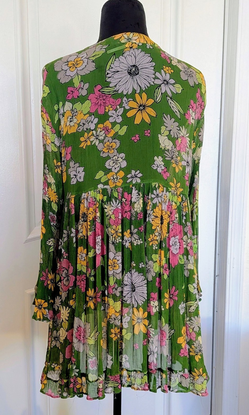 Free People Baby Doll Dress WITH LG. Gold Button Down Front Floral Size XS