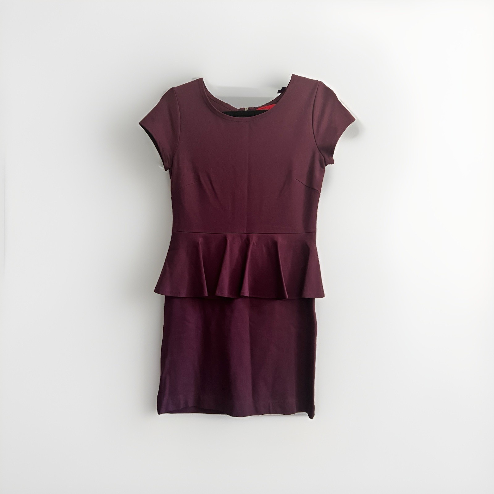 Saks Fifth Ave Red Label Peplum Short Dress Burgundy Stretch Short Sleeve M