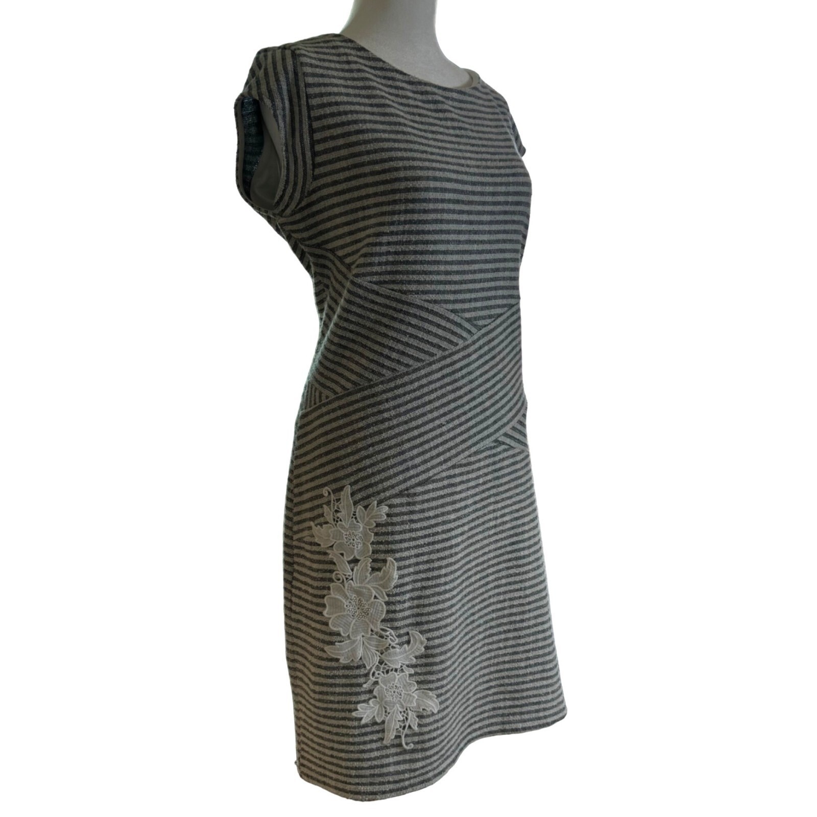 Disigual Jackson Boucle Stripe Gray White Dress Lace Applique Stretch Size XL