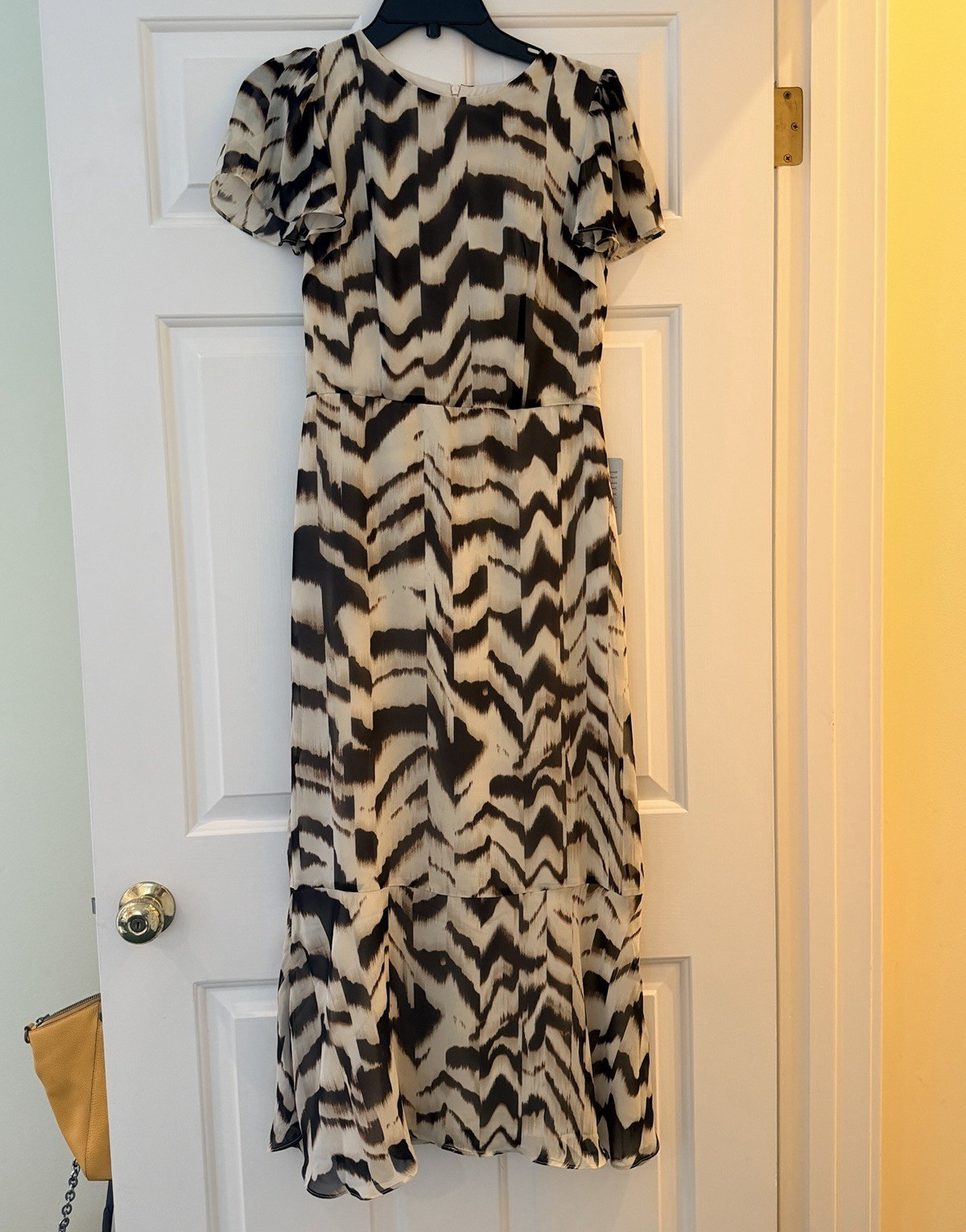 Maggy London Beige/Brown/BlackAnimal Print Chiffon Midi Fit & Flare Dress Size 2