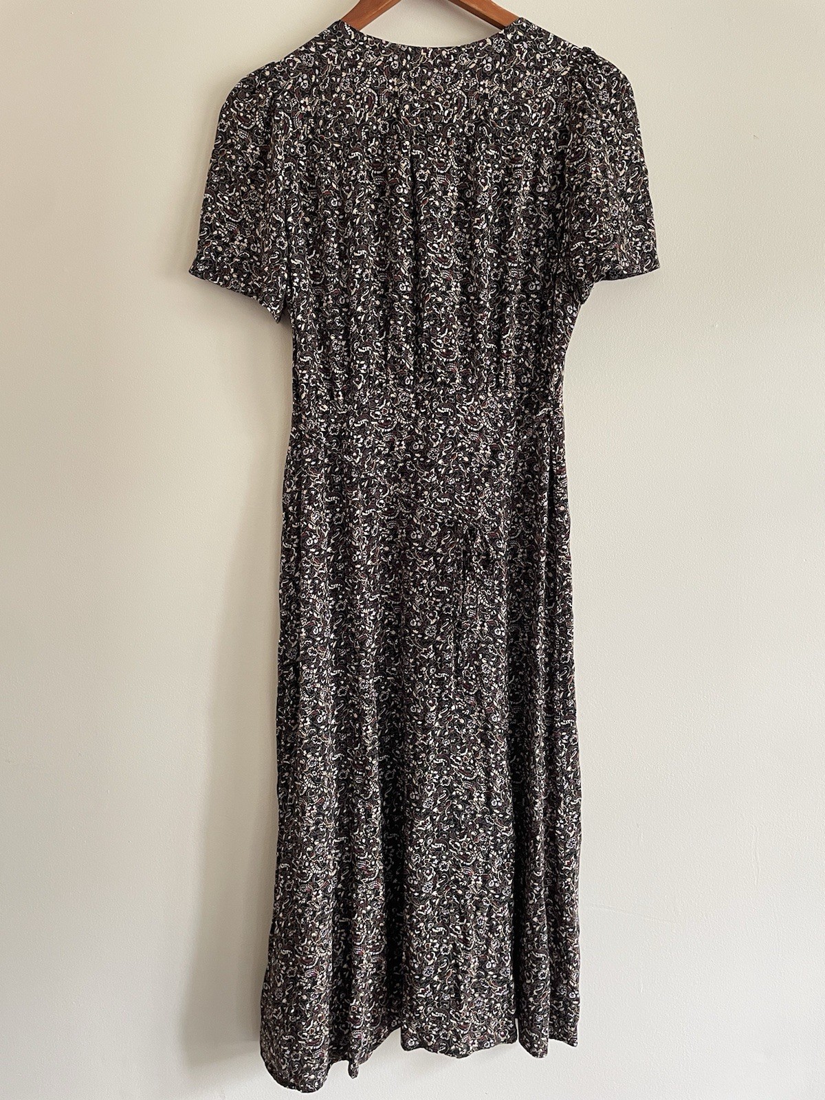 Levi’s Women’s Sz M Sarina Short Sleeve 90s Midi Dress Paisley Grunge Witchy