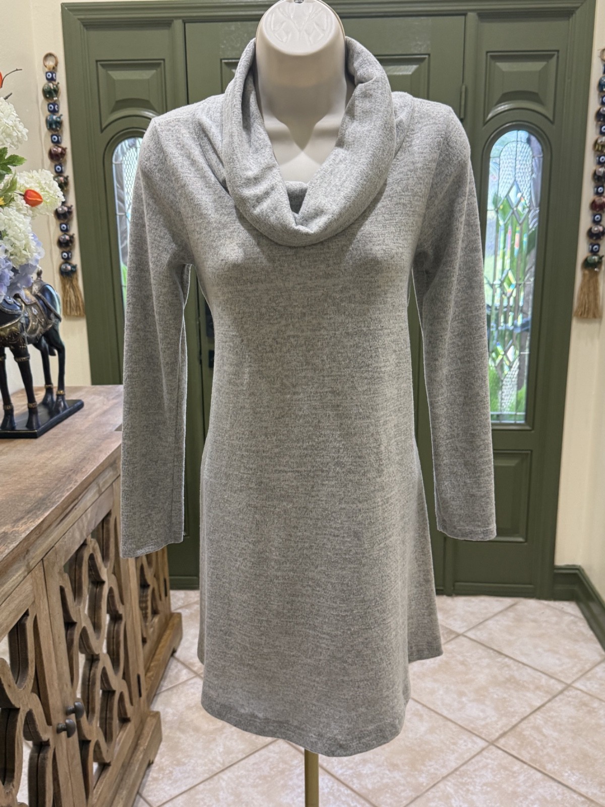 Grey Long Sleeve Fall/Winter Dress with Scarf – Size M/L