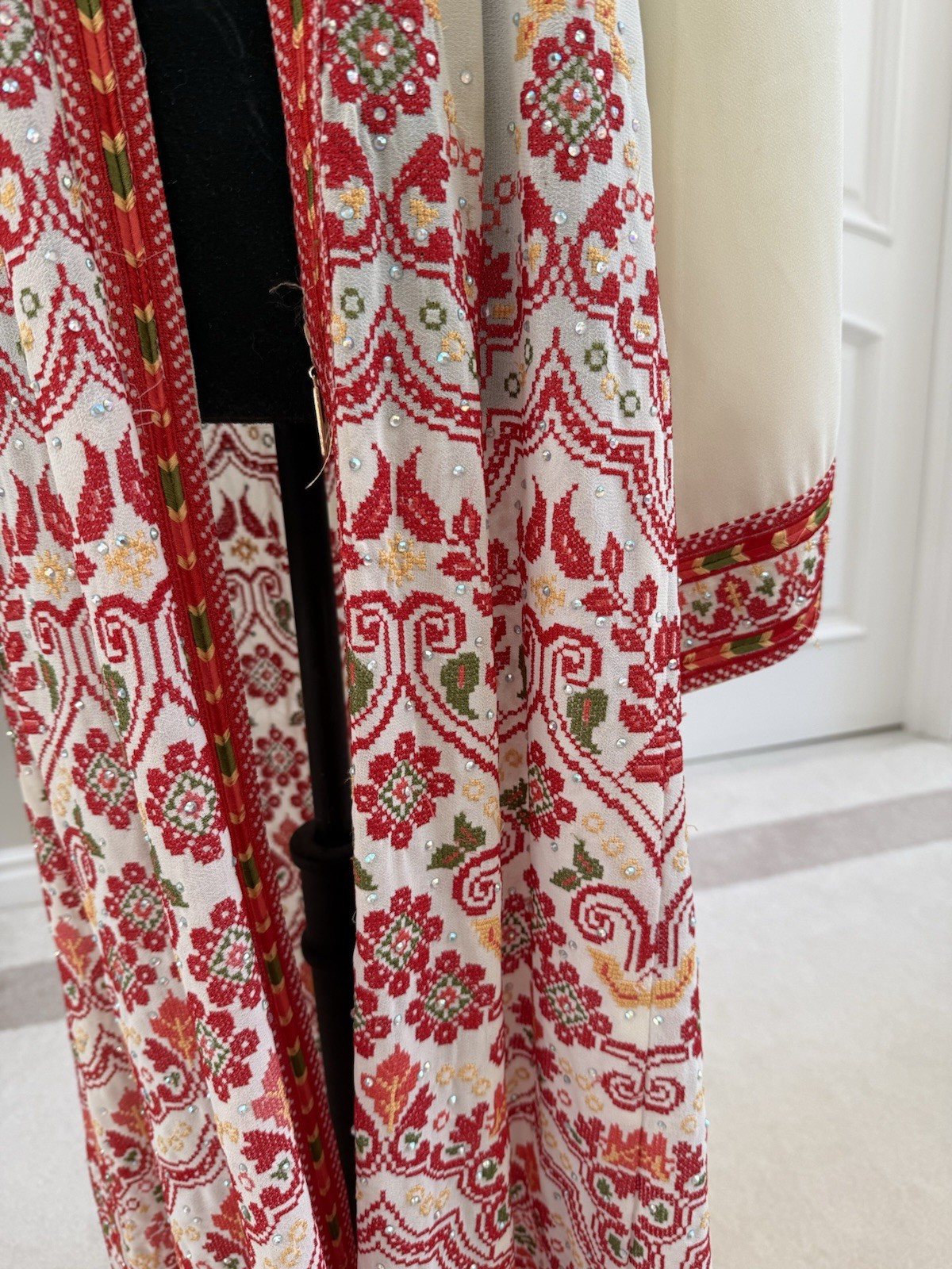 White Red Green Bohemian Maxi Dress One Size Tie Neck Belted Embroidered
